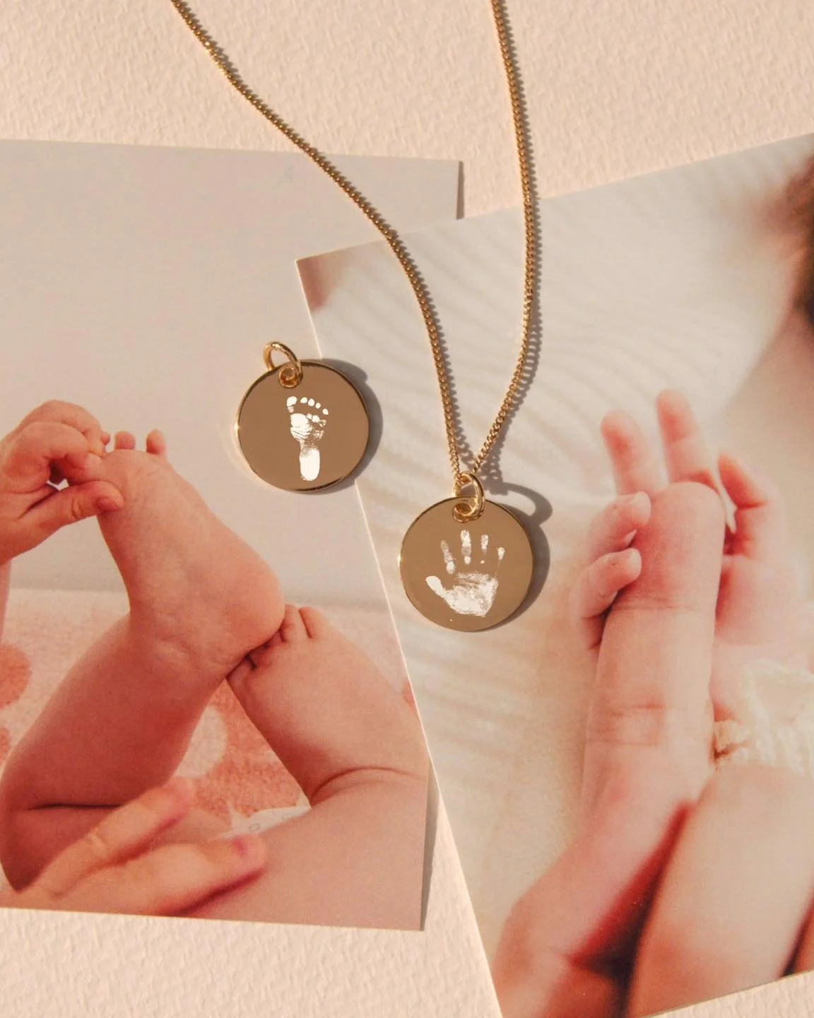 Turning tiny handprints &amp; footprints into forever keepsakes. The sweetest Christmas gifts are the ones made with love. 🎄❤️

#engravedgifts #engravedjewelry #handprint #footprint #giftideas #giftideasforher&hearts;️