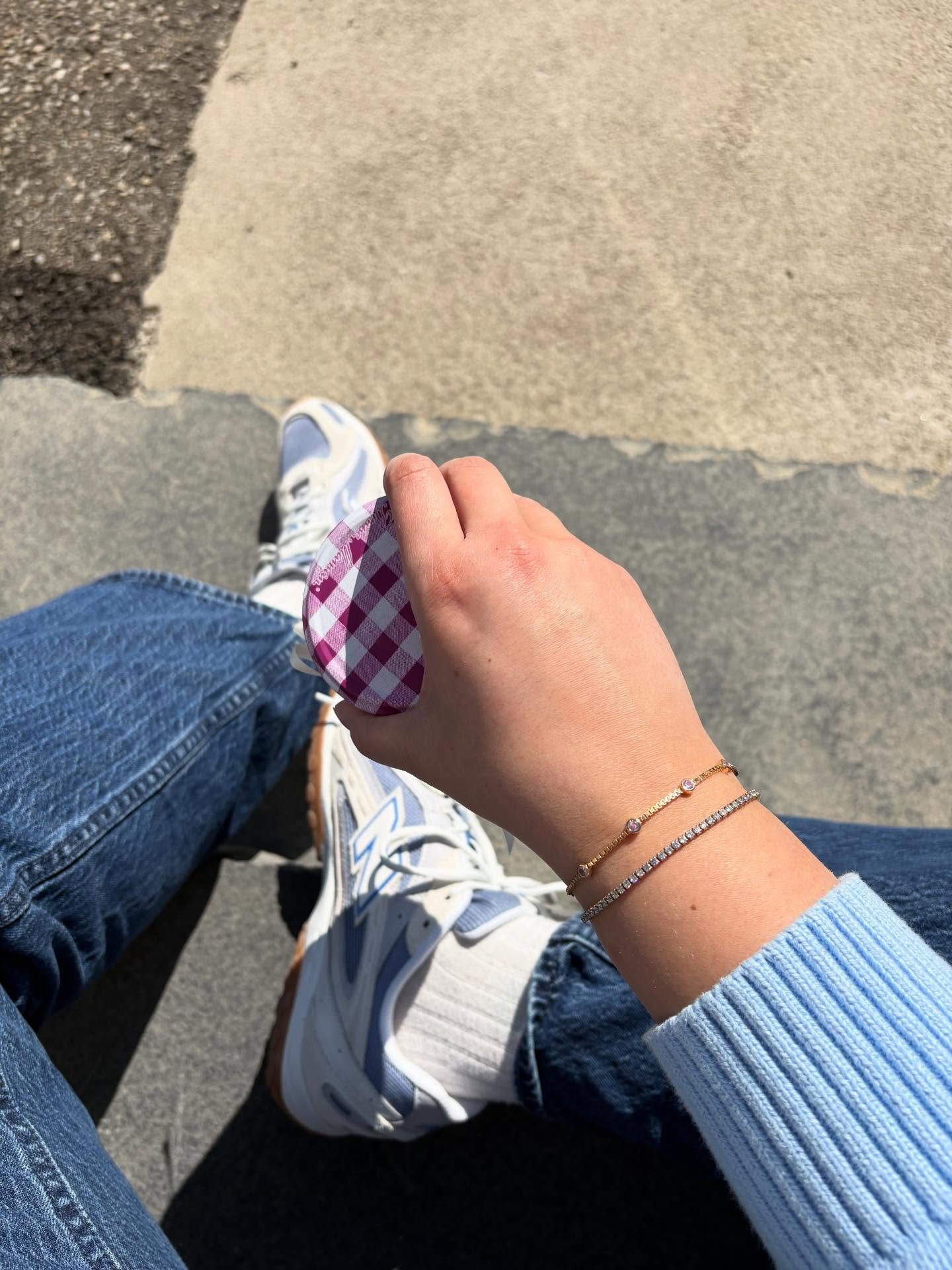 Wednesday pick me up 🫐🎀