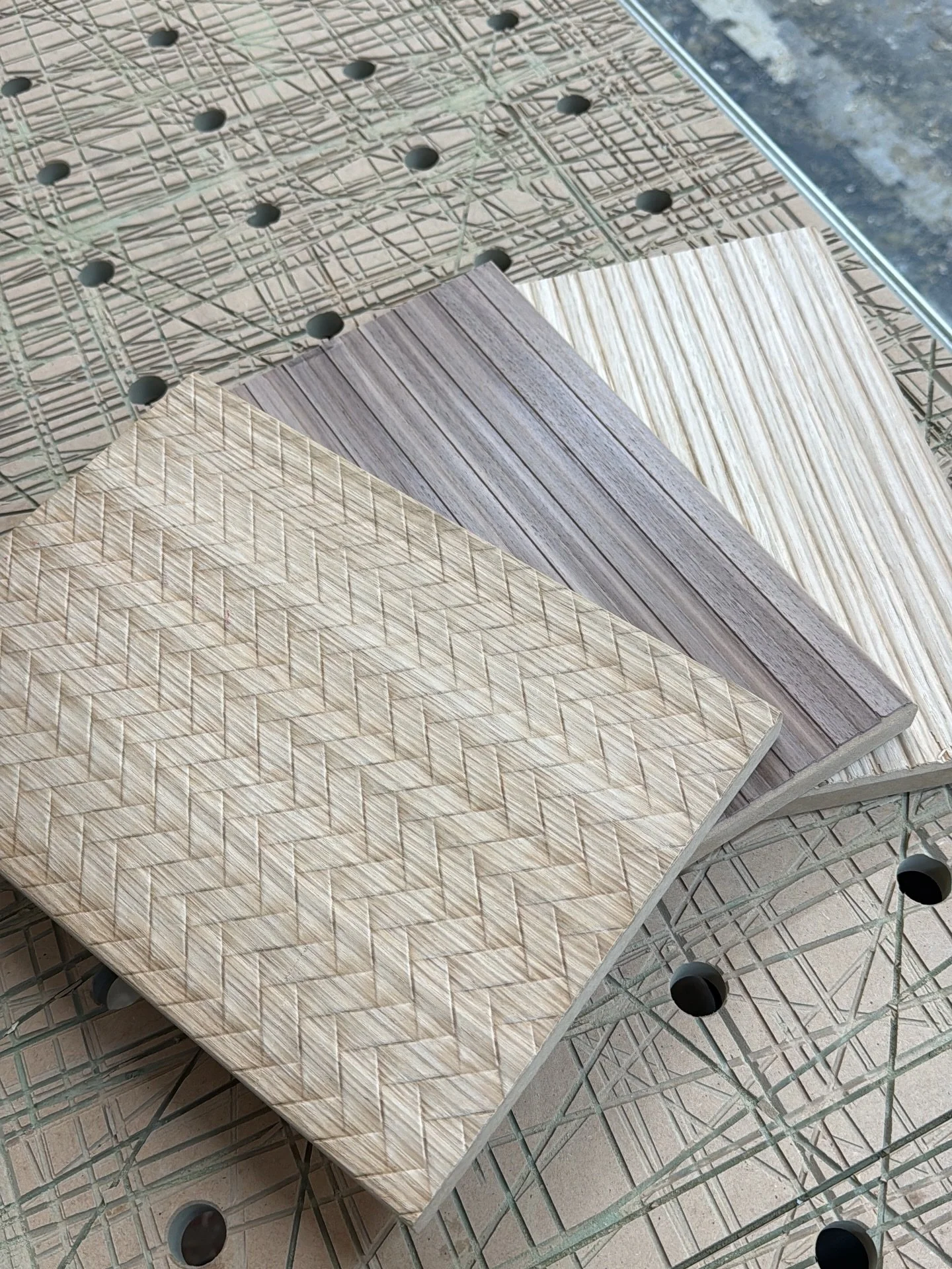 Samples just landed of the new @finsauk &lsquo;Natur Tex&rsquo; boards 😮&zwj;💨 ! Can&rsquo;t wait to hopefully use these on future projects. Just imagine downlighting highlighting all of them textures 💡. We can create your one off, bespoke dream a