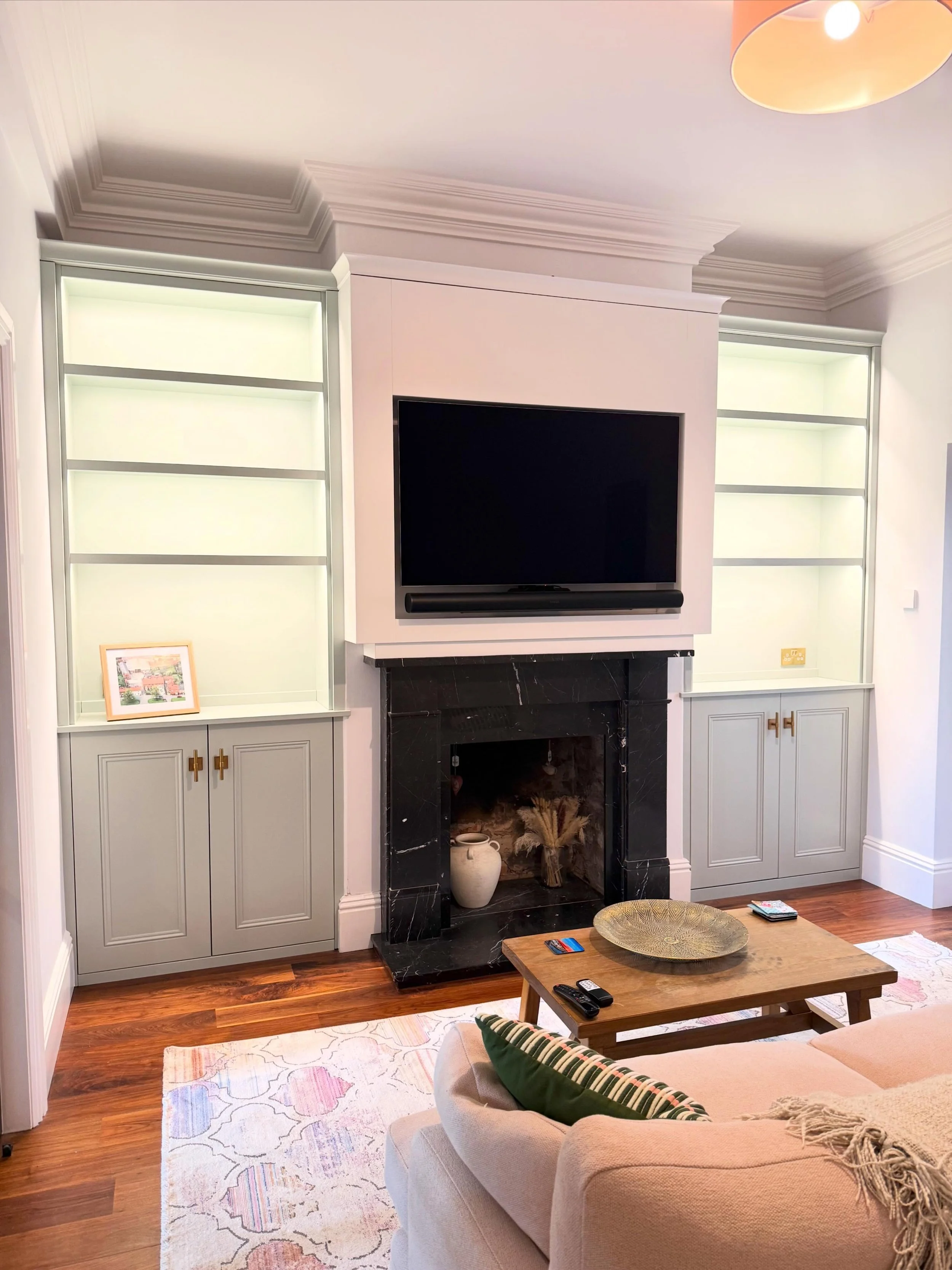 A truly bespoke installation completed for our client, combining traditional craftsmanship with modern technology 📈. 

The brief was to create a custom media unit capable of lowering the television over an existing high mantelpiece when in use, befo