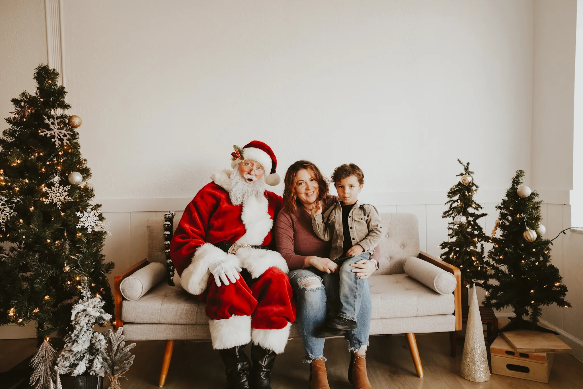 Santa Curtis Gallery Pic 41.png
