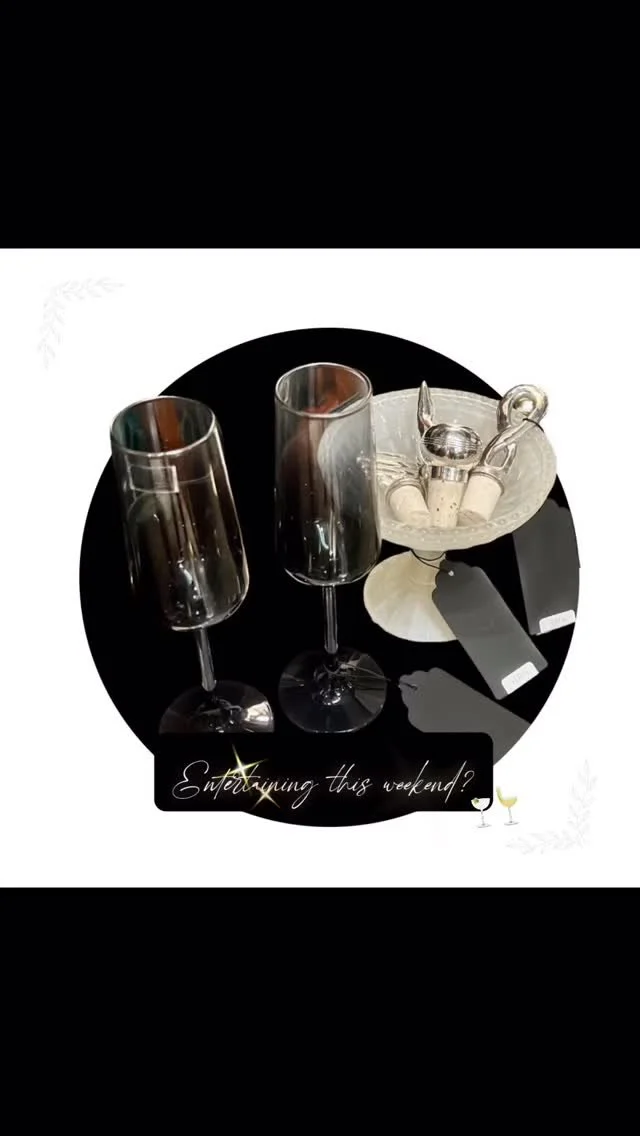 ✨HOSTESS WITH THE MOSTEST✨ Expecting guests? You can never have enough barware for casual weekend gatherings. Era’s here to help you prep for your party, whether well-planned or spontaneous! We have pieces your guests will strike up conversatio