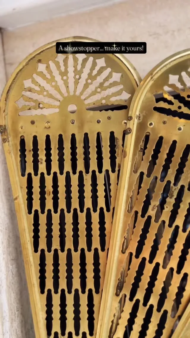 💛Elevate your space with this stunning brass peacock fireplace screen! Its intricate detailing, delicately crafted, with graceful curves, exudes an opulent aura that transforms any room into a luxurious haven. 🦚 A true statement piece radiating tim