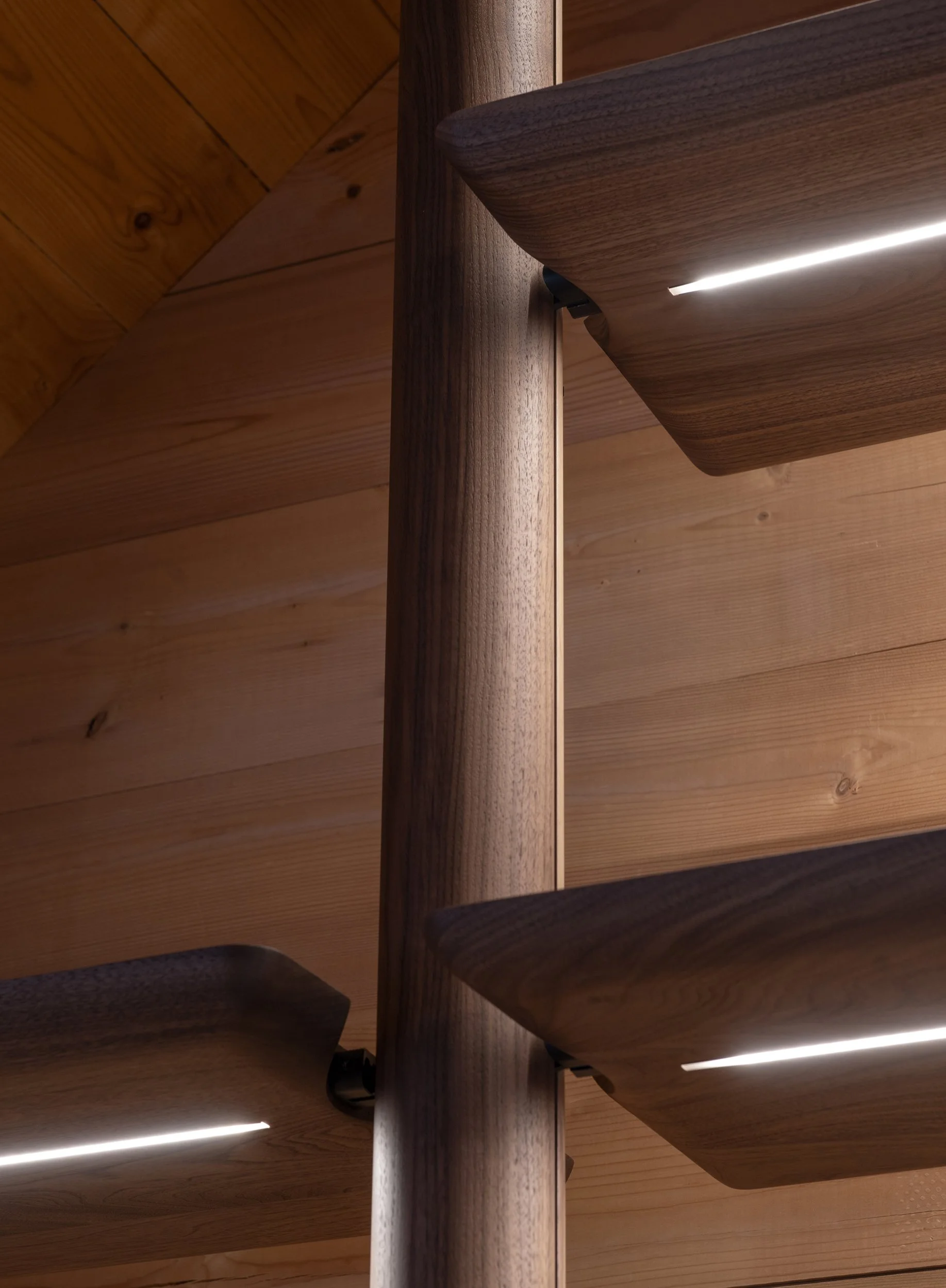 Boom-Connected-Desk_05.jpg