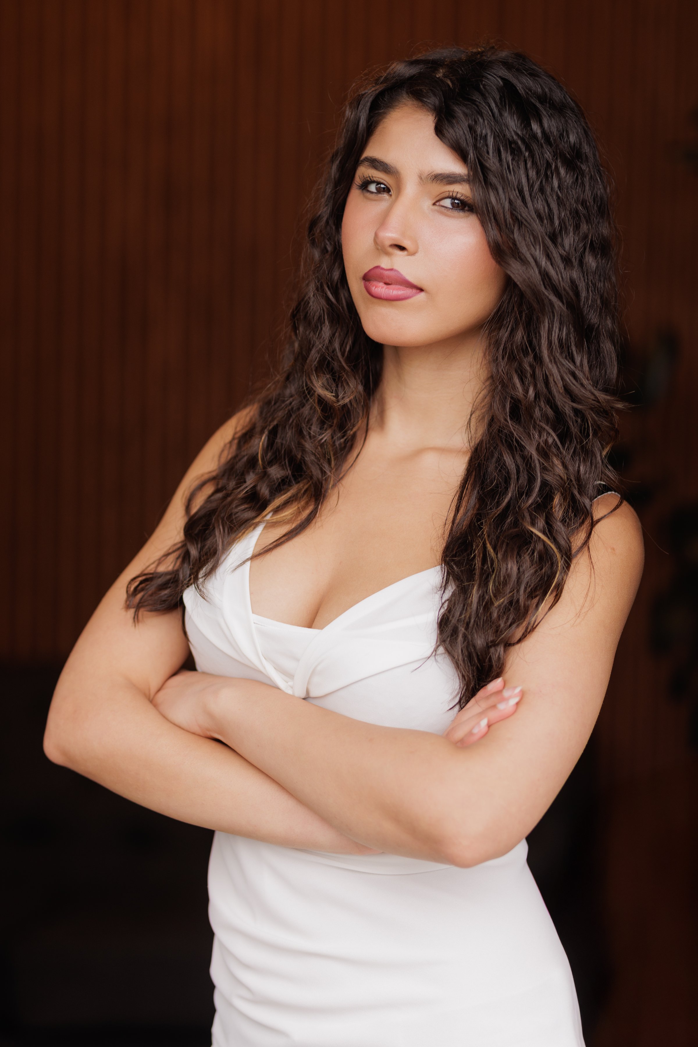 5. Rugged Character Look – Longer Layers & Natural Texture Hair
A character-driven theatrical portrait showcasing the actor with longer layered hair and natural texture for a rugged, indie-film aesthetic. Shot in available light with subtle shadow pl