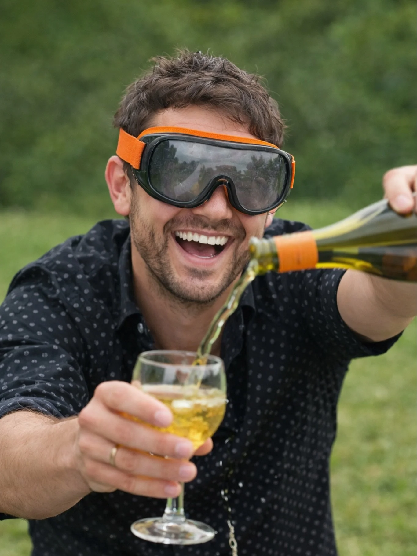 Nyhet hos Hjemmefest 🎉 &ndash; N&aring; kan du leie Promillebriller!