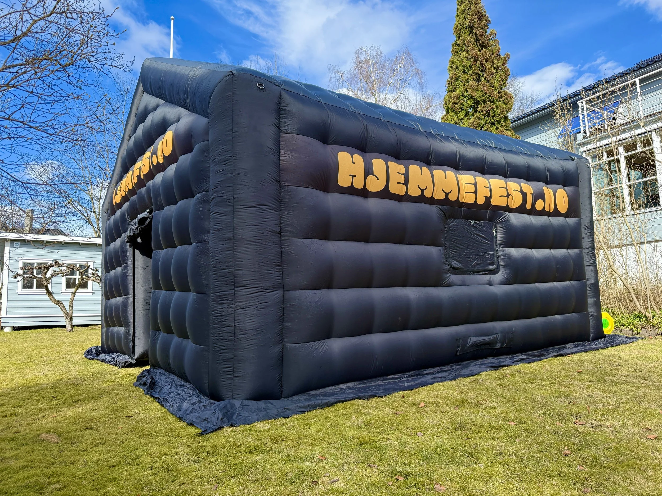 Opplåsbar partytelt