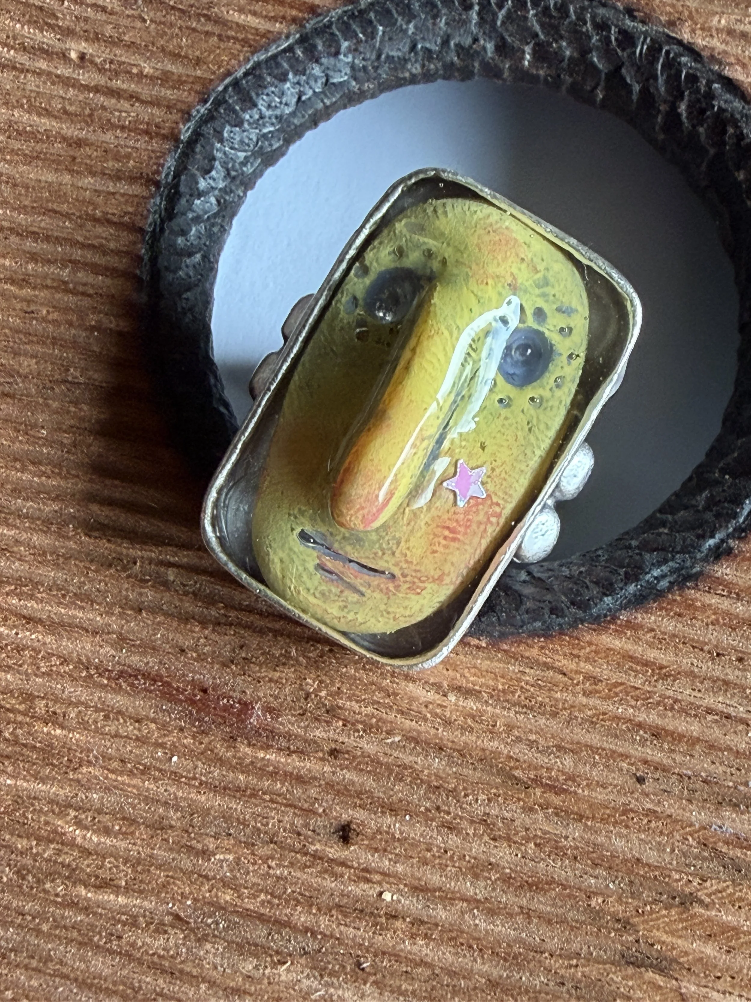 Somber Face Star Cheek Ring