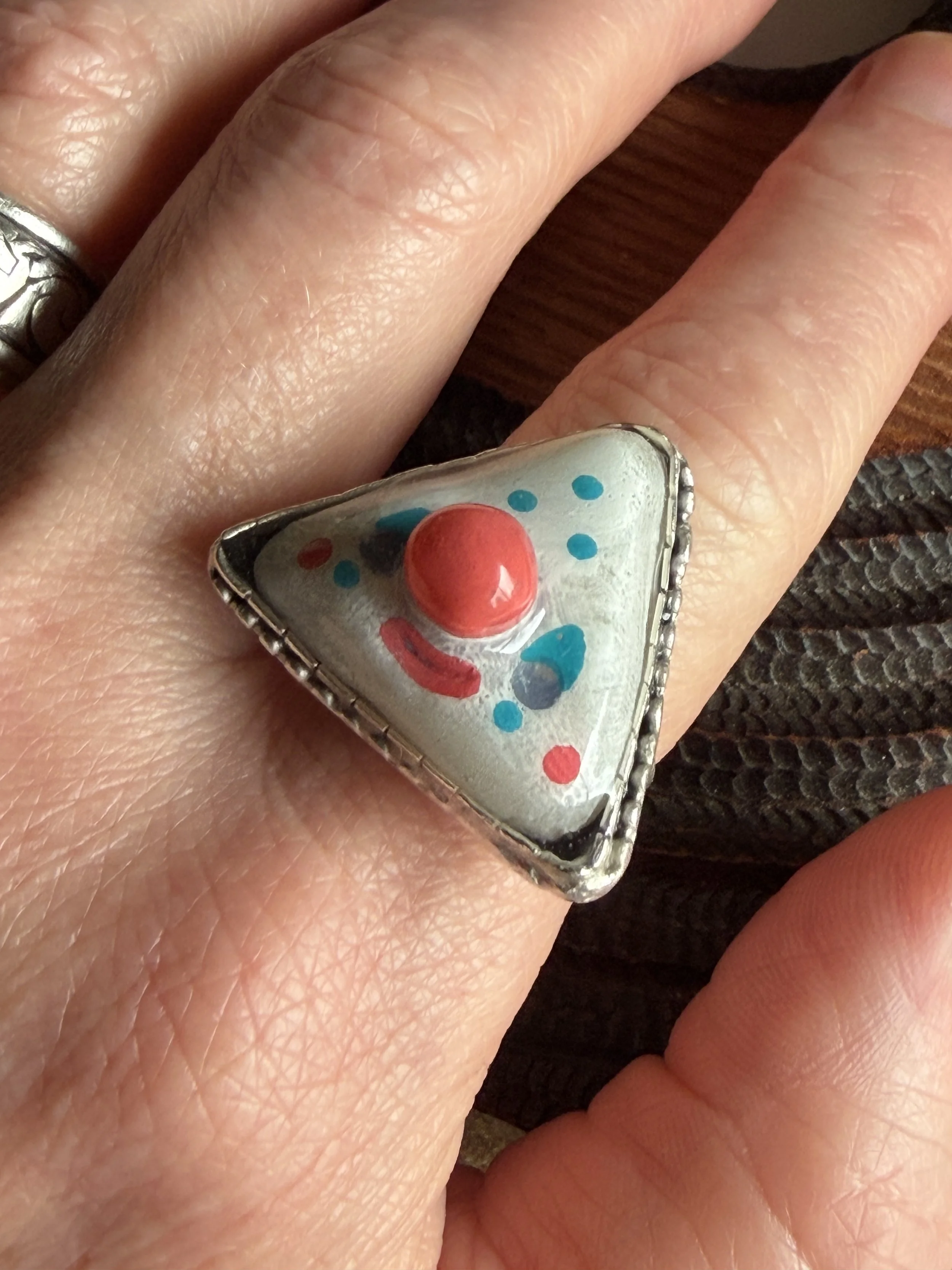 Triangle Clownie Face Ring
