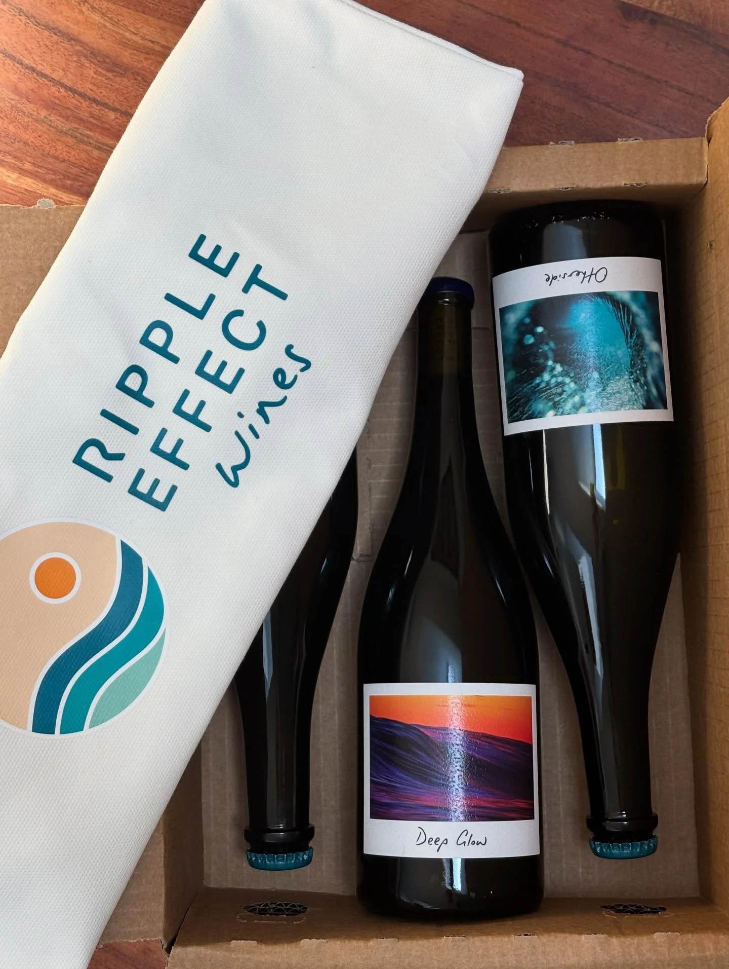 Our December promotion is over and 5 lucky winners will receive their REW tote bags shortly.

If you missed out on the promotion, but love the totes, head to the shop on our website and get yours!

If you want to be the first to know about early rele