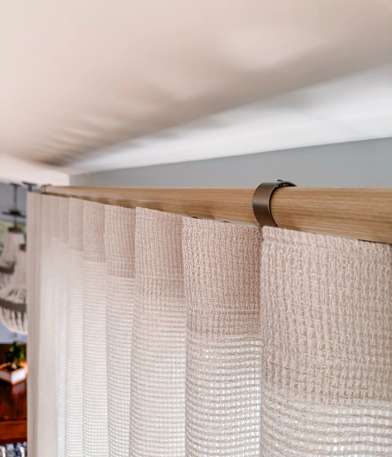 coastal-house-drapery-rod-bracket-detail.jpg