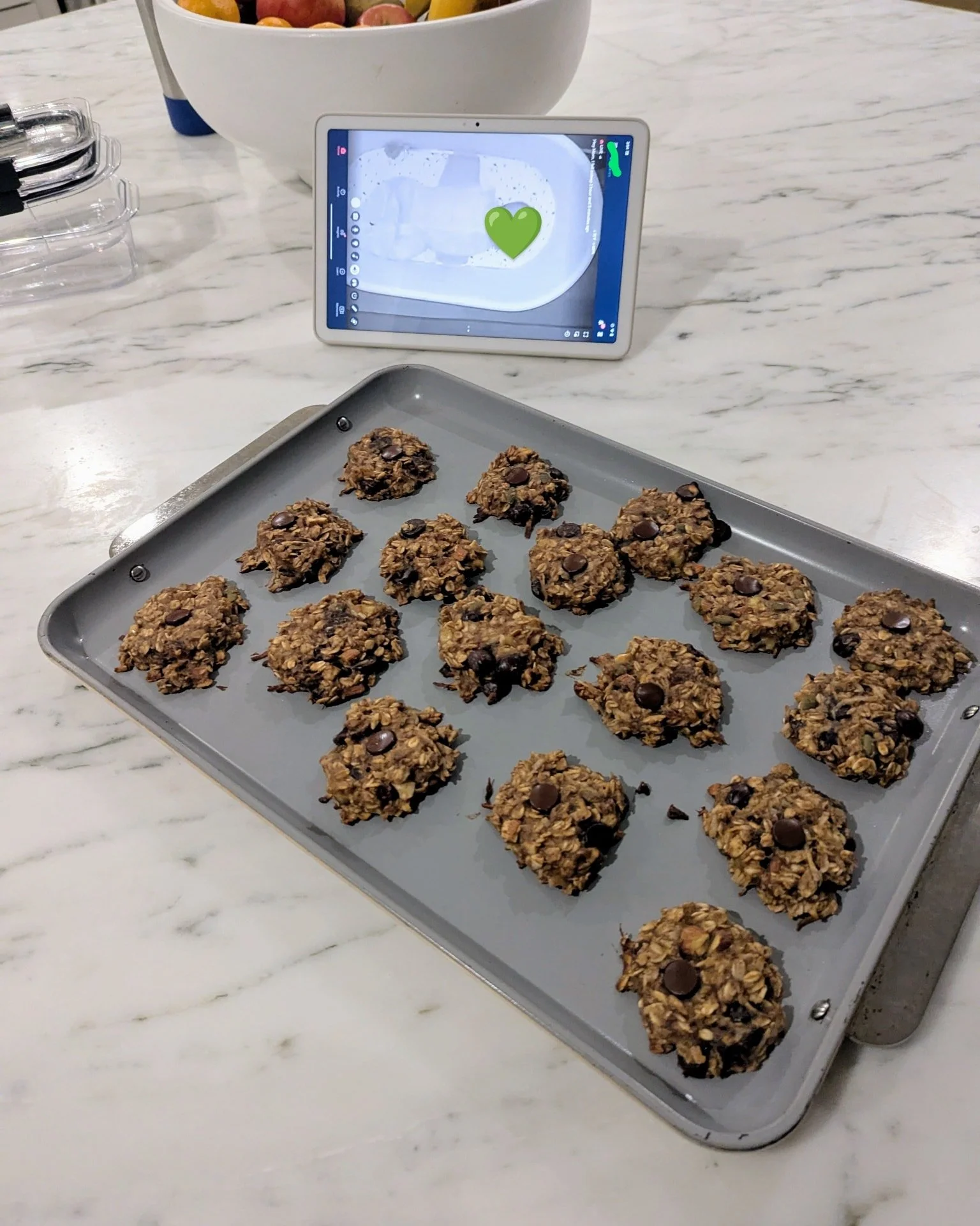 ✅ Baby fed, diapered, and sleeping soundly 
✅ Cookies baked for the family
✅ Parents getting much needed sleep 
🩷 My nights as a Postpartum Doula are all about taking care of the family! Sleep is so important to overall physical and mental health,