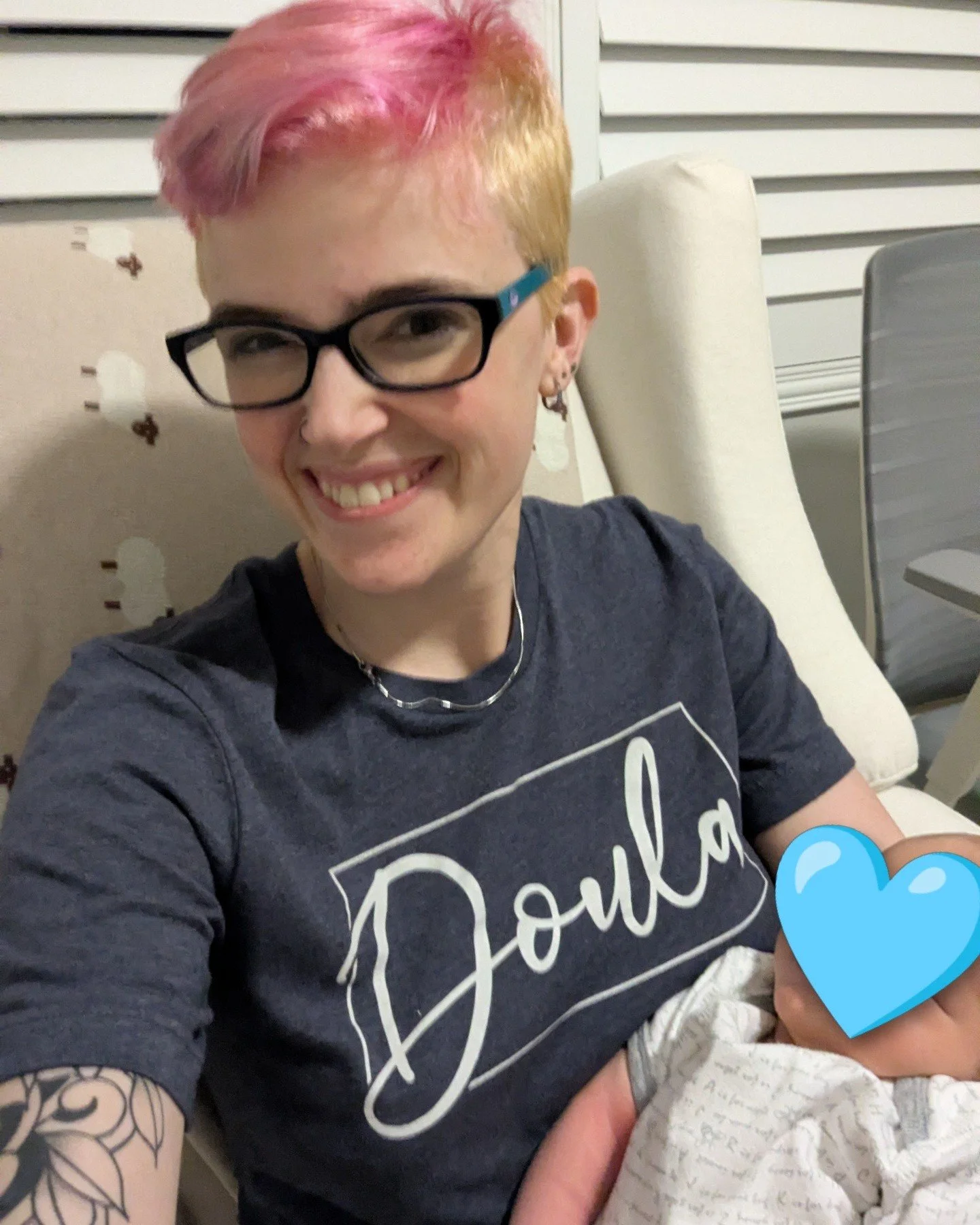 Supporting families on their first night home from the hospital is such an honor! Baby R is home and Mom and Dad are getting much needed sleep 😁 
.
.
.
.
.
#postpartumdoula #orangecountydoula #doula #newborncare #postpartum
