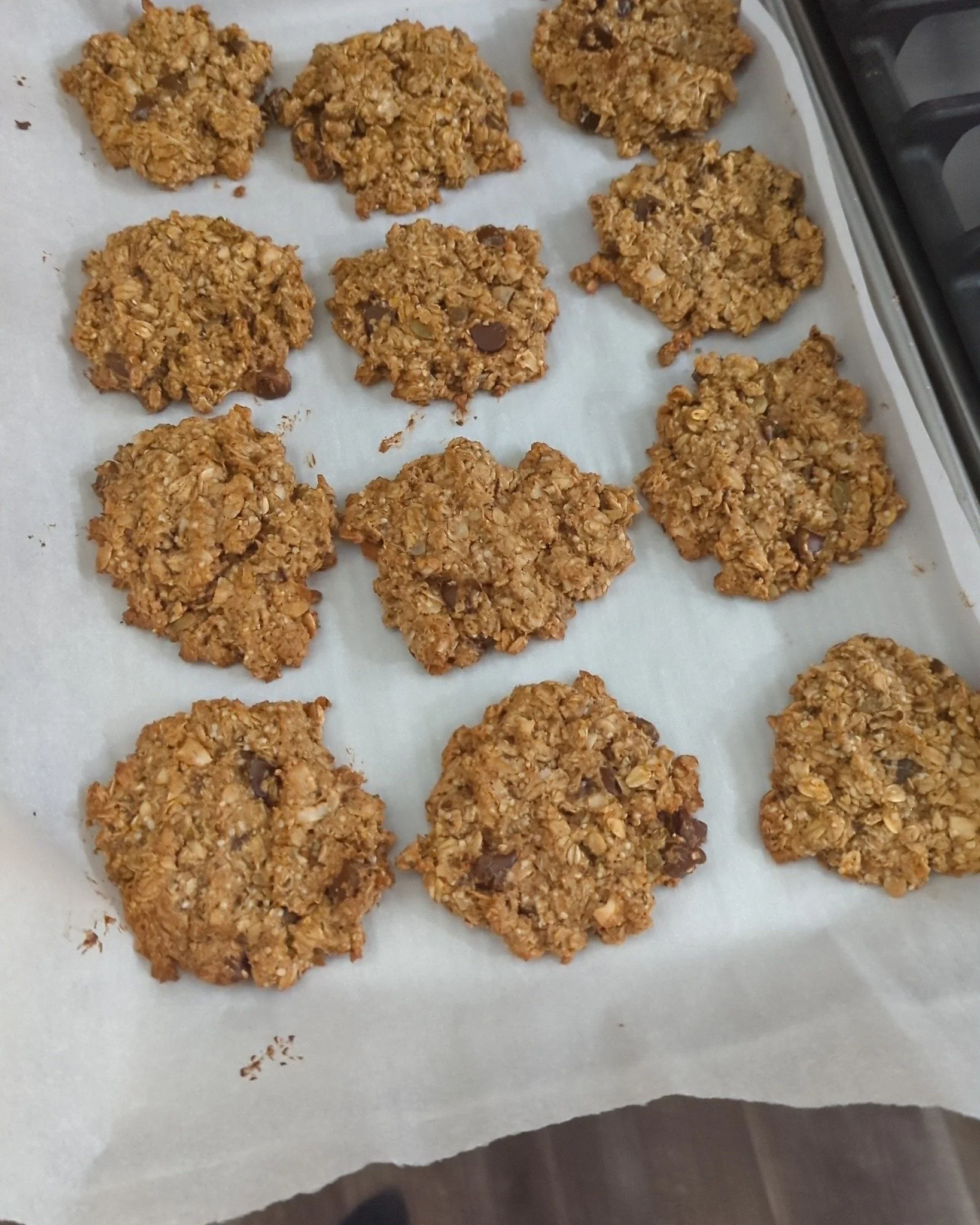 4 nights, 4 foods! While the house is quiet and everyone is sleeping, I'm stocking the fridge with hearty, warming, delicious goodies for this amazing family.
.
.
.
.
.
#postpartumdoula #postpartum #doula #orangecountydoula #postpartumbaking