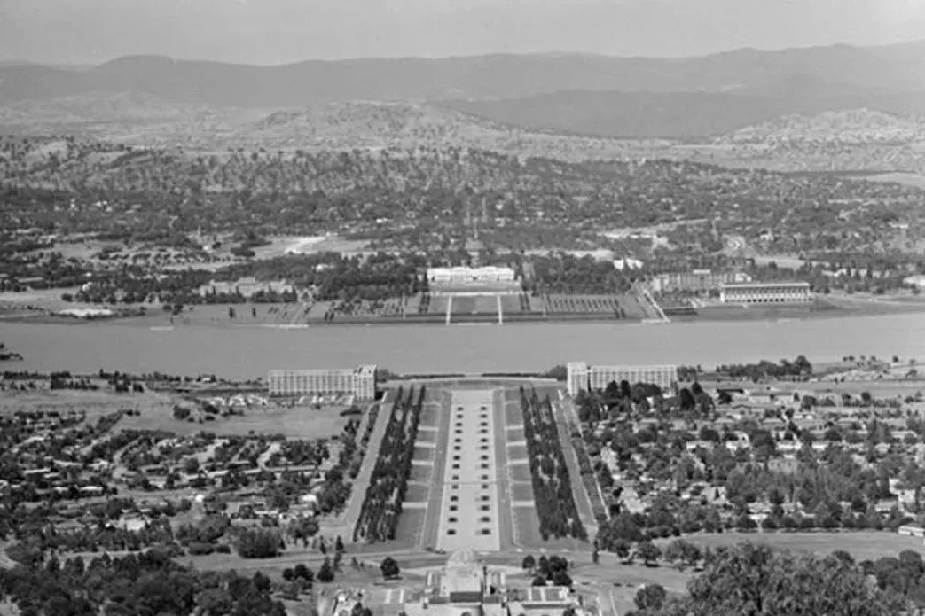 Website+listing+-+Canberra+Modern.jpg