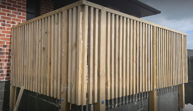 Patio fencing repair.PNG