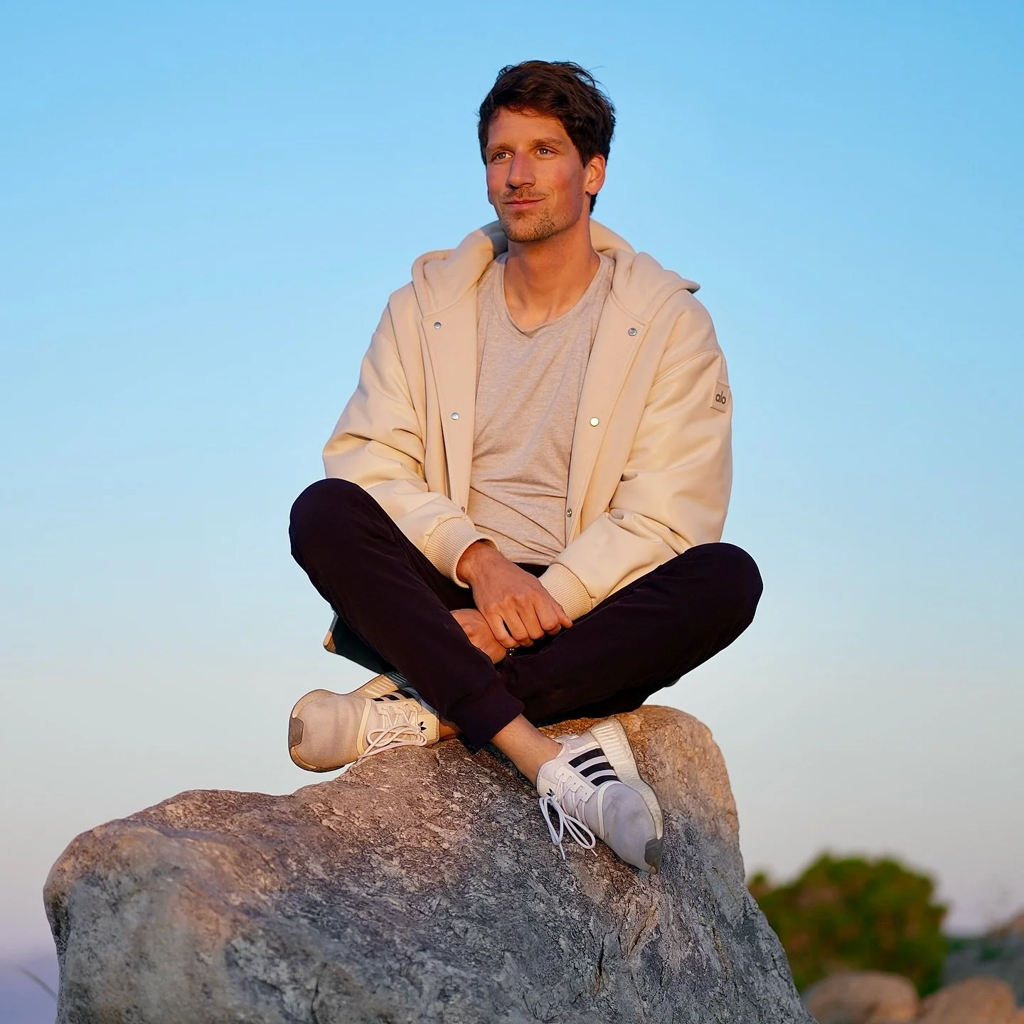 I&rsquo;m glad I found a way to serve and give back. I love creating multi-sense experiences that have the potential to bring healing, relaxation and meaningful shifts into peoples lives. #soundhealing #soundbath #purpose #serve