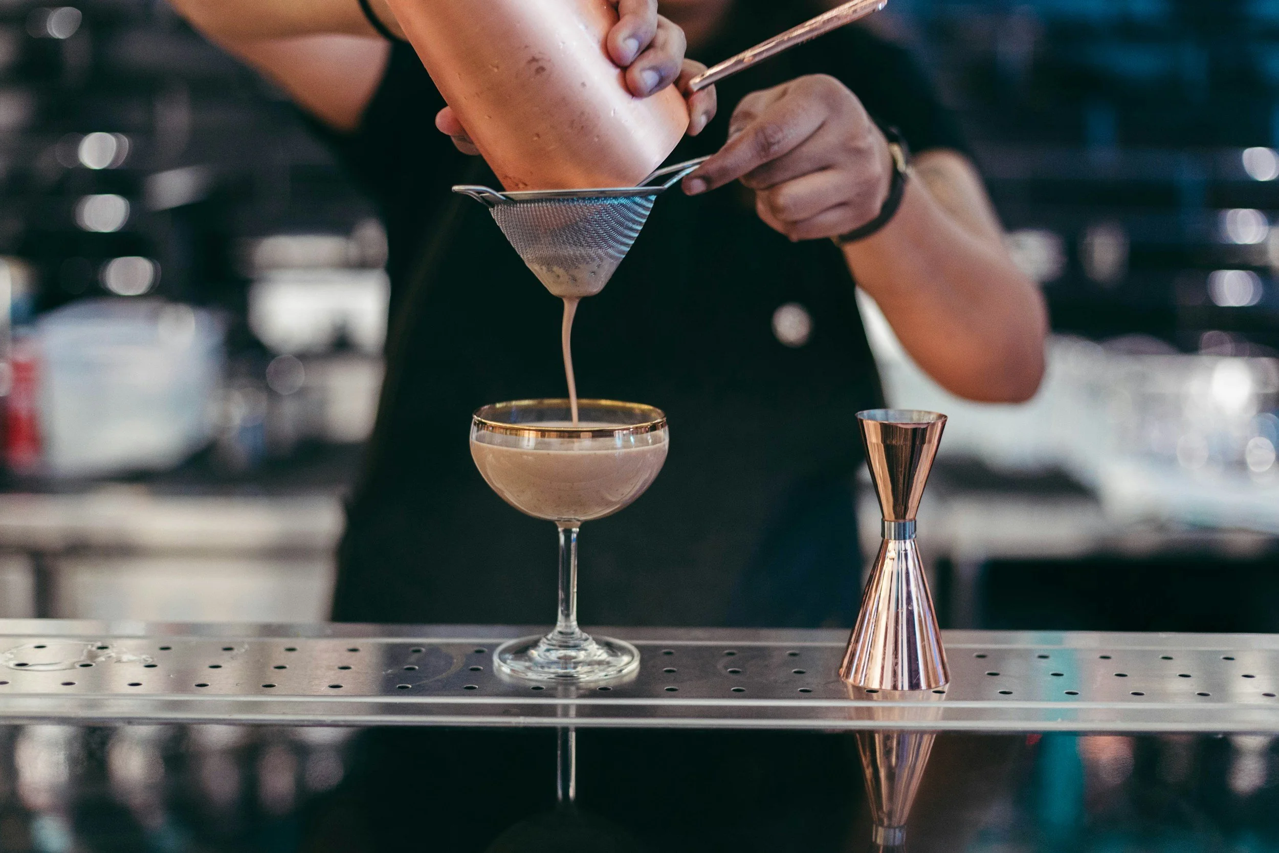 Why Hiring a Bar Catering Company Will Benefit Your Event