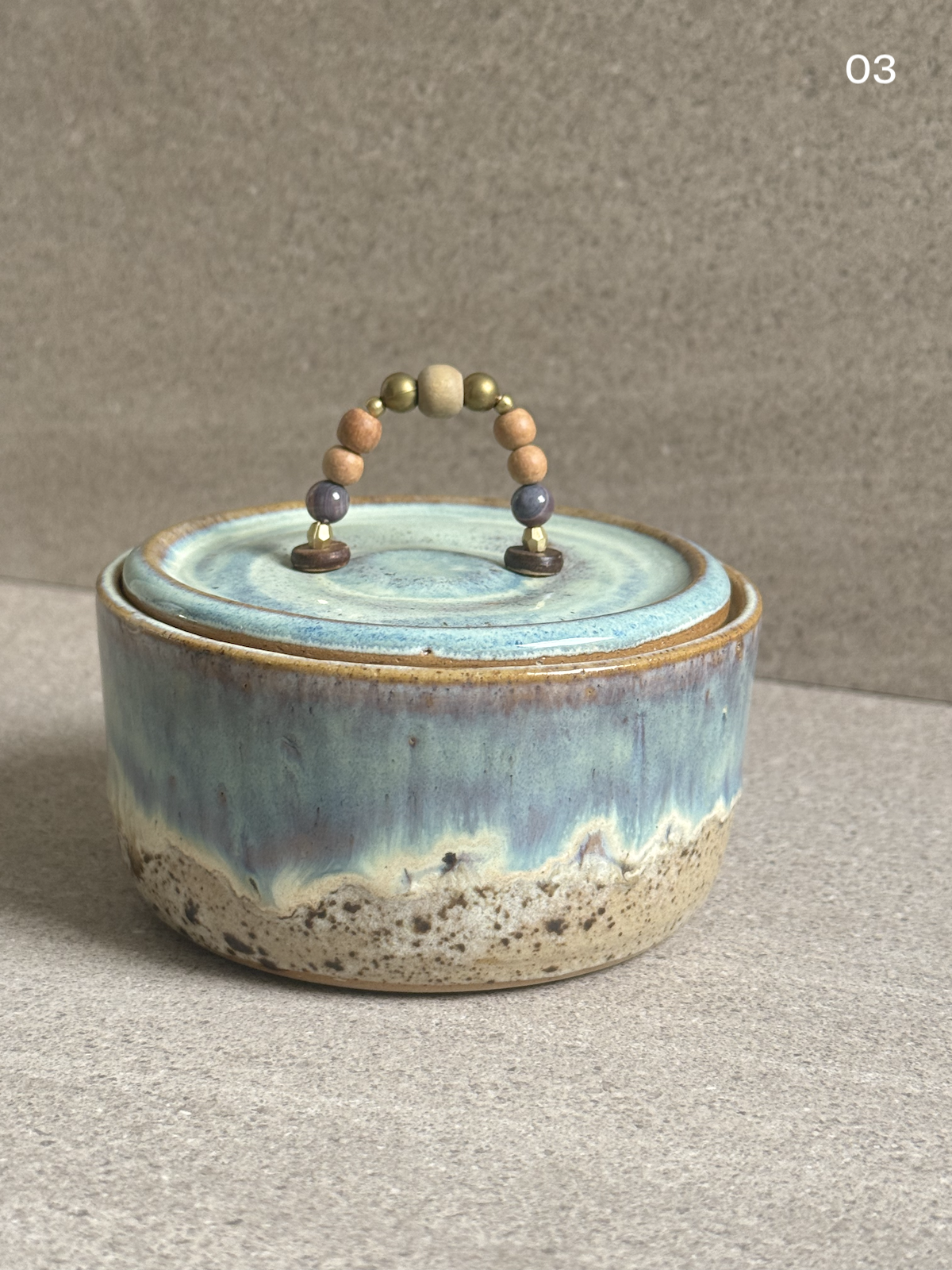 products-liddedvessel-turquoise03.png