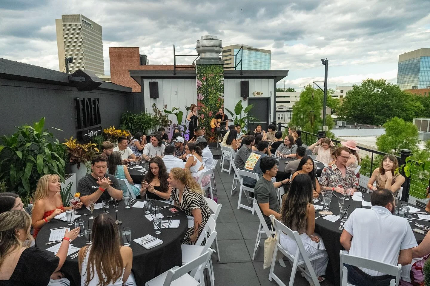POTLUCK.006 | We say with our hearts full, thank you so much to everyone that showed up to our sold out event! Staring out into downtown, with great weather, and good people, with live performers really set the tone of the night. The rooftop event at