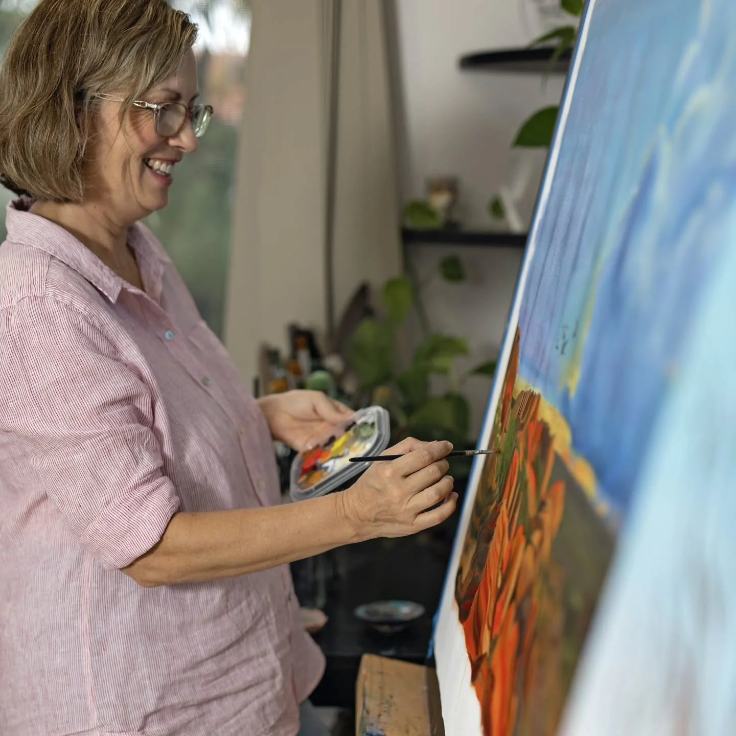 An introduction if you're new here. 😊

Hi, I'm Linda a Sth Australian born and raised artist living at the top  of Western Australia in an area known as the Kimberley. I have lived in this part of Australia since 2004 with my husband of 30+ years &a