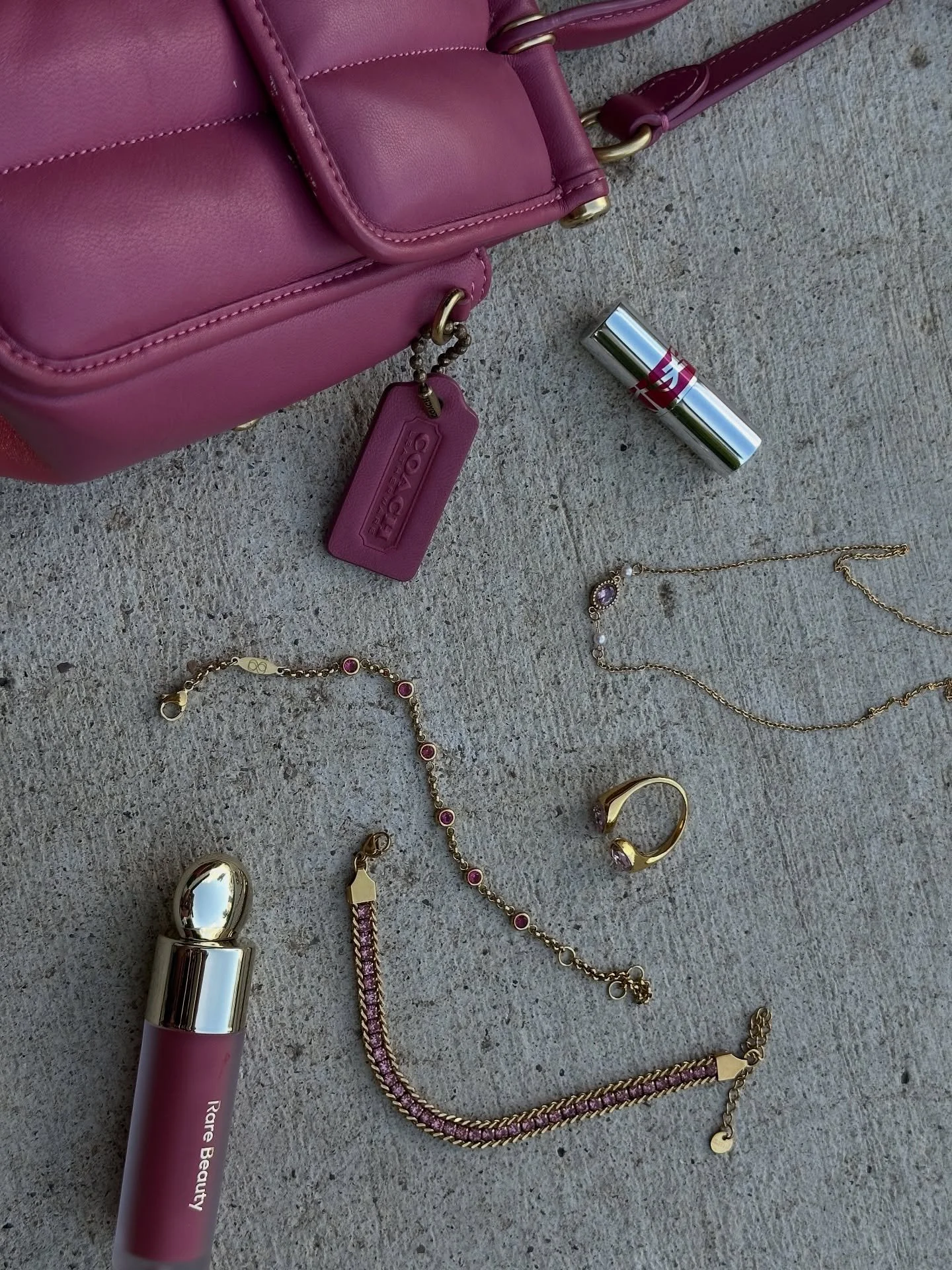 It&rsquo;s Wednesday and we have just the accessories for it🩷
#onwednesdayswewearpink 

now at foreternityshop.com or dm to shop