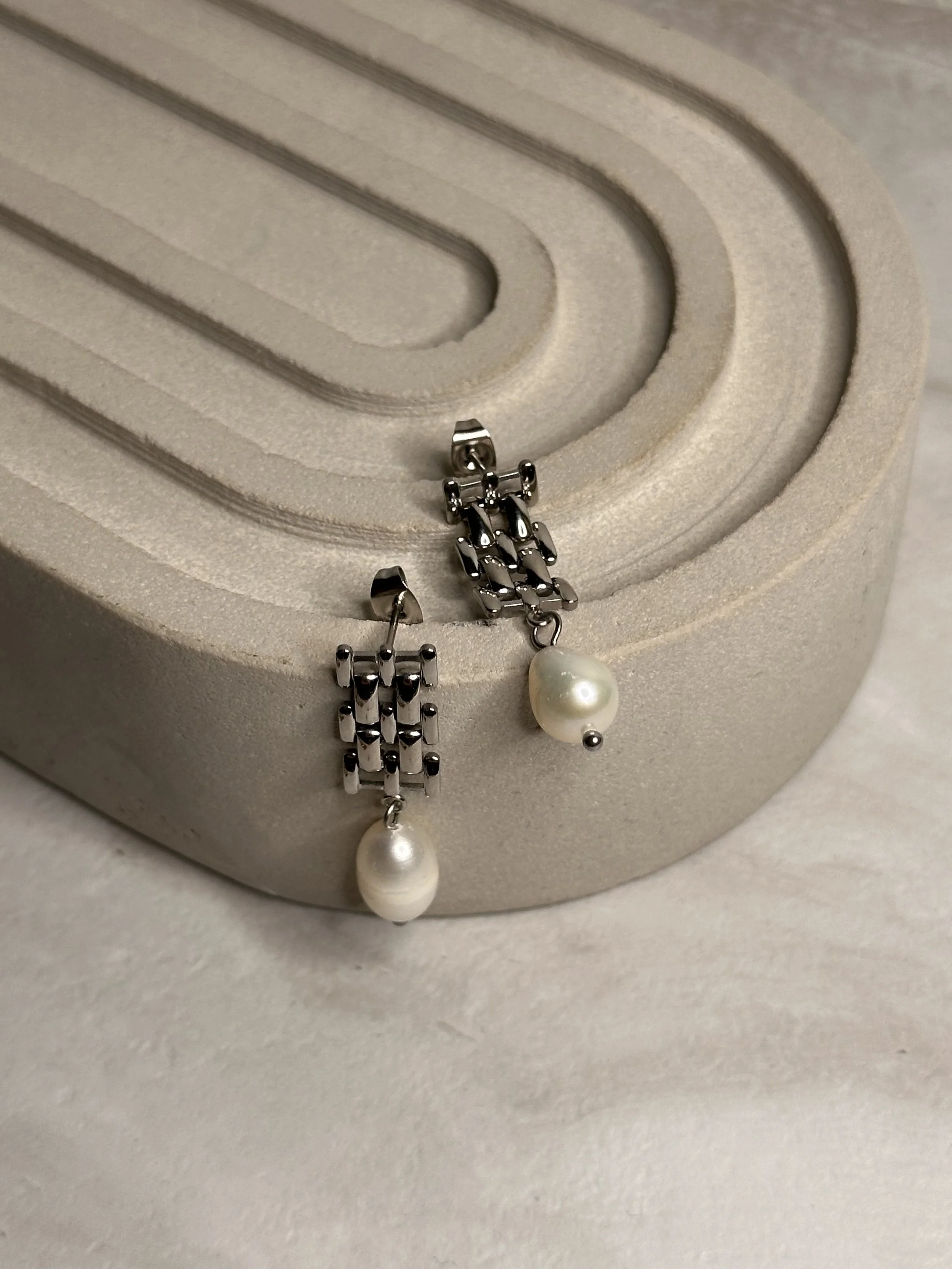 Tabitha Pearl Dangle Earrings