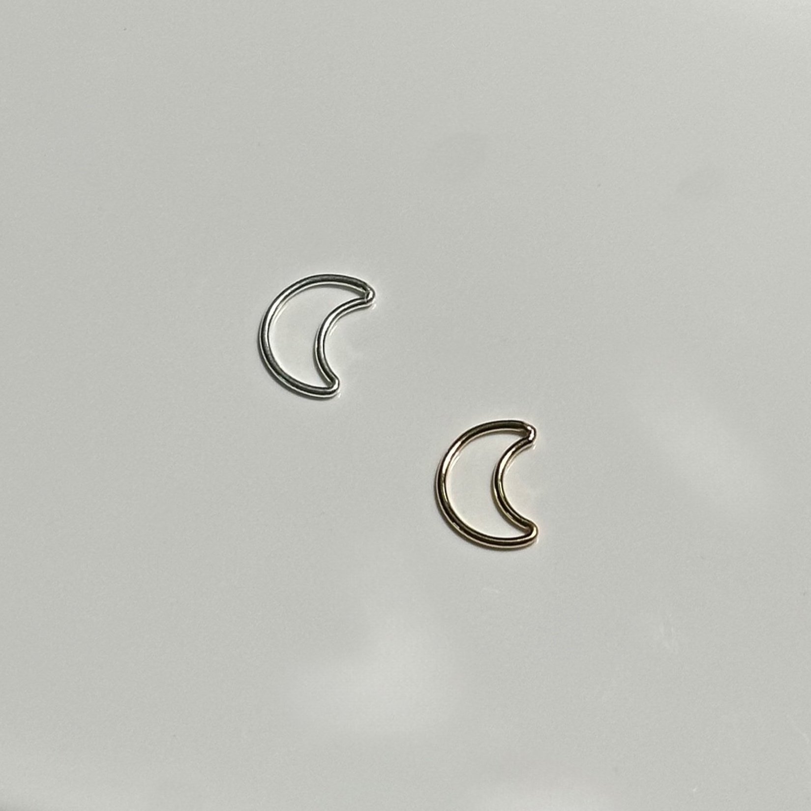 Moon Connector