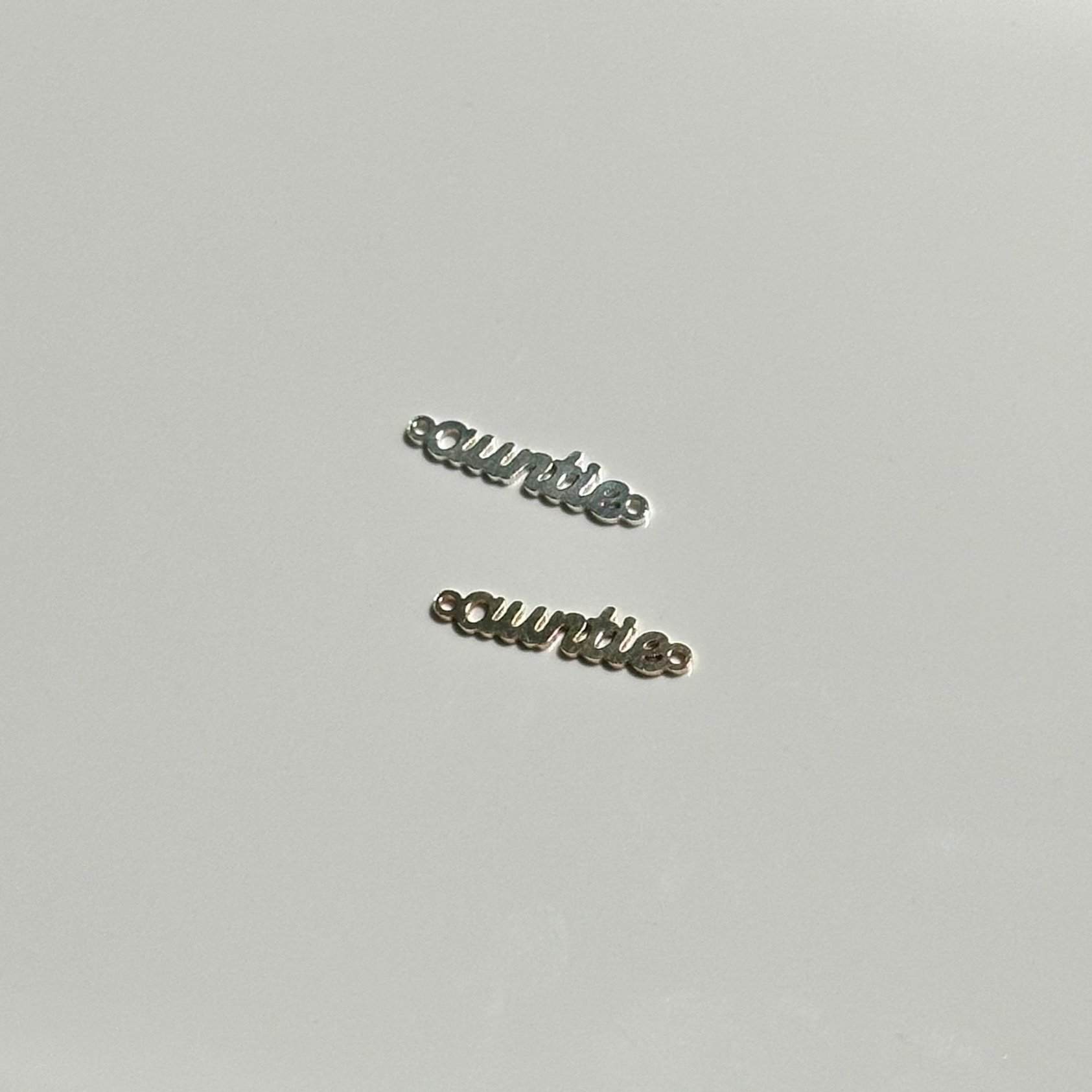 “Auntie” Connector