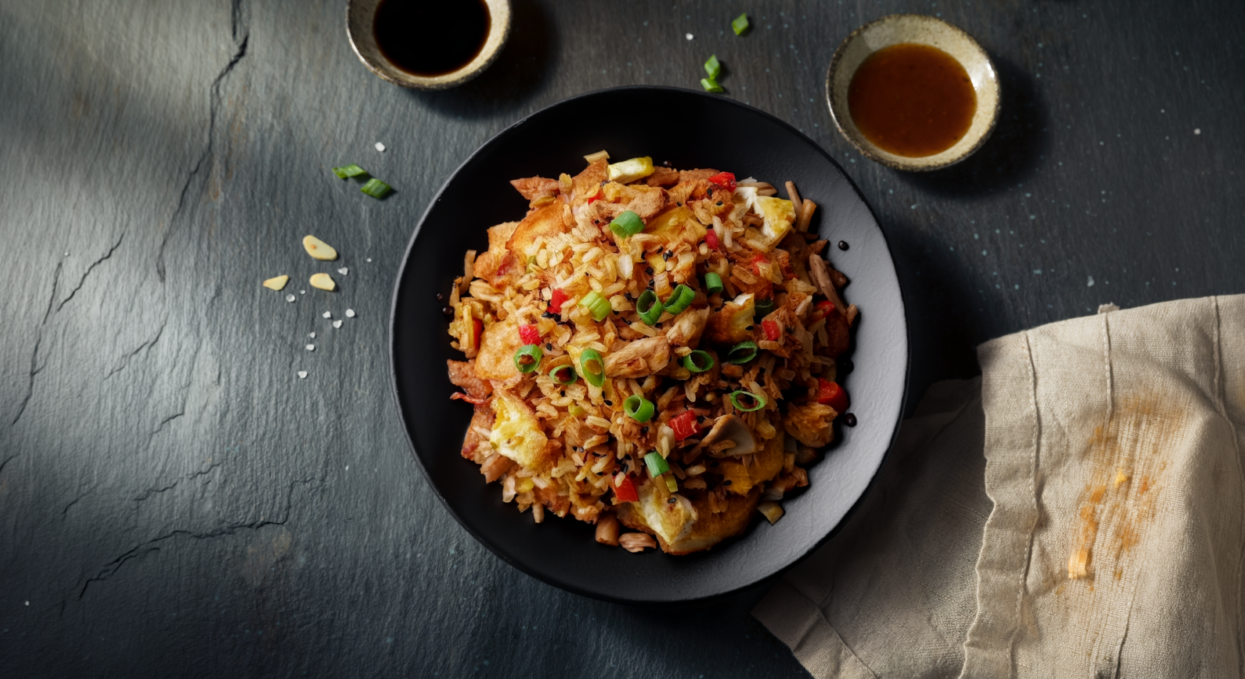 Gebakken rijst met tonijn