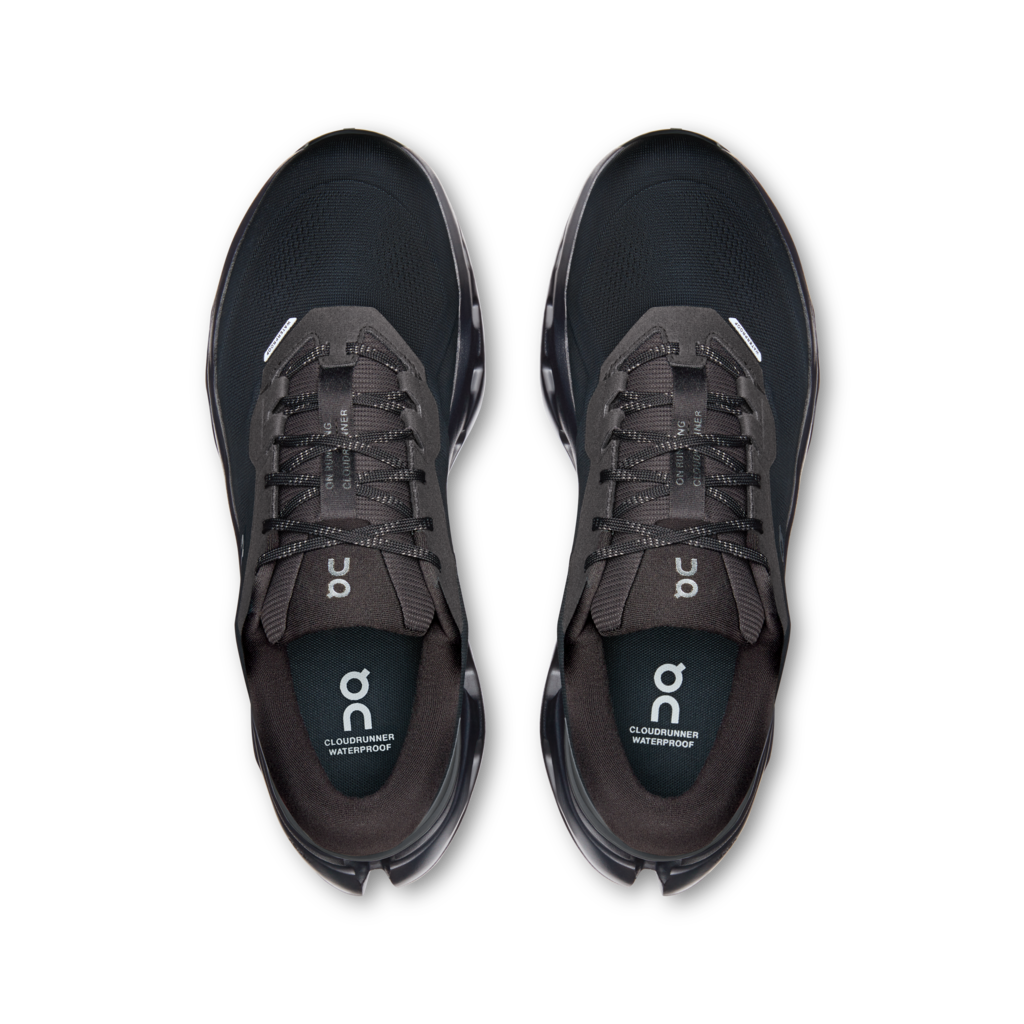Create Small PNG-3MG10101043-cloudrunner_3_waterproof-fw26-black_black-m-1x1-g2.png