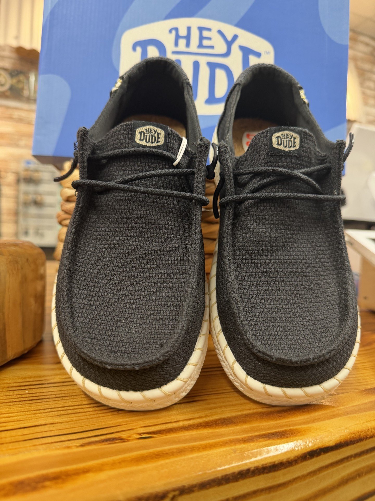 1909c7ac-ba67-4722-8b11-37f116a1c694.jpg