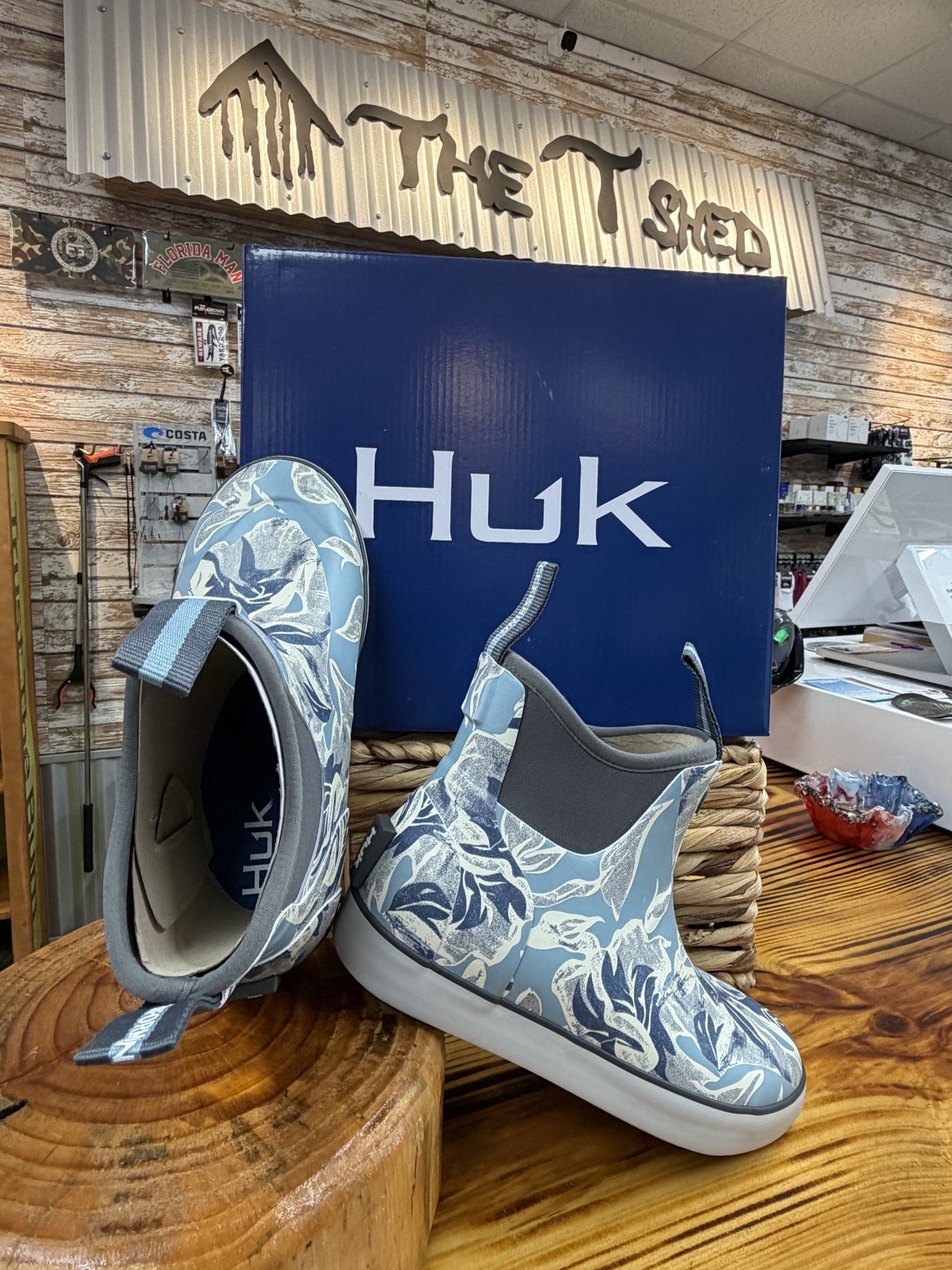 Huk Women's Rogue Wave Boots