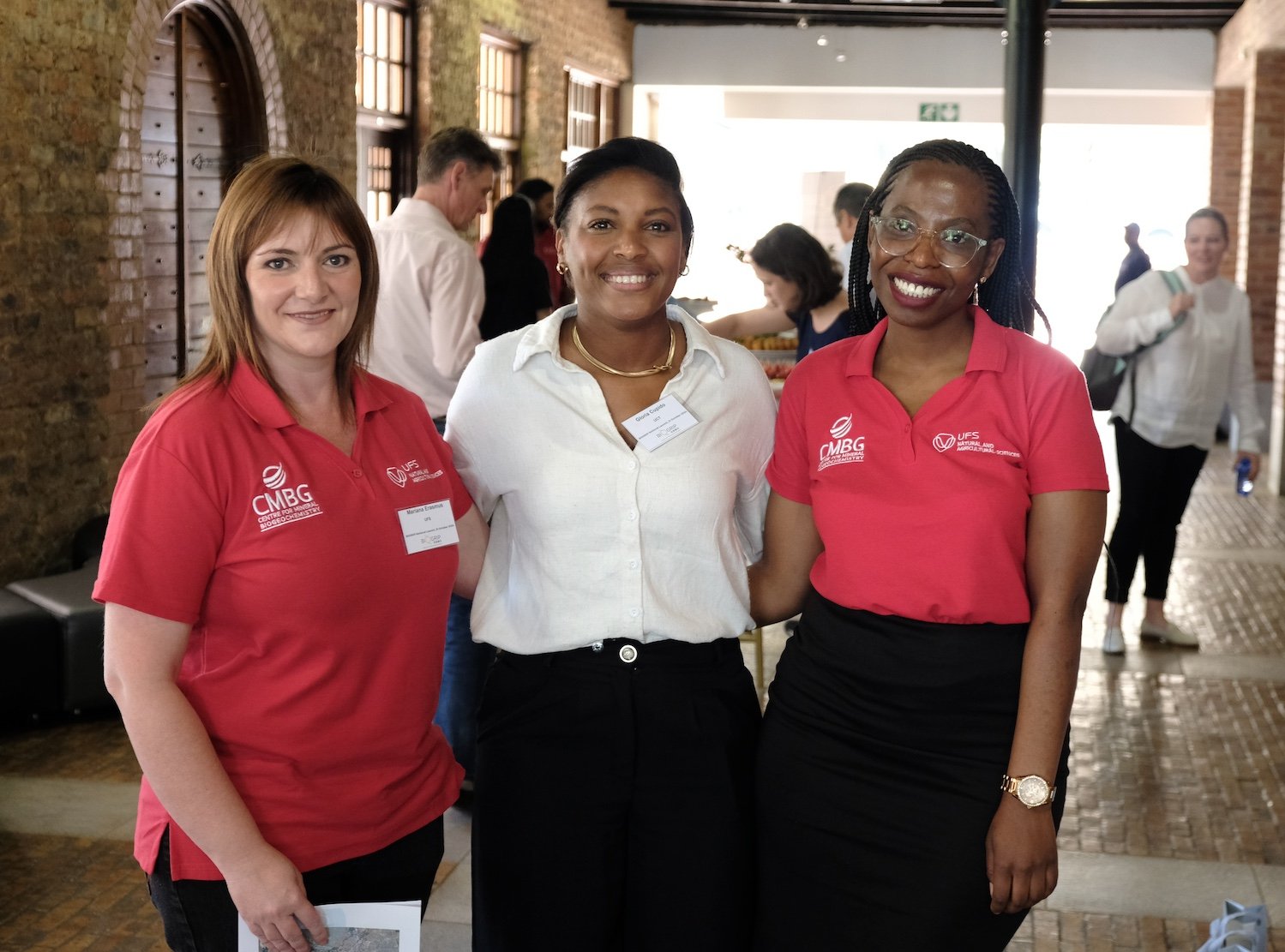  Mariana Erasmus, Gloria Cupido and Ouma Ngoepe, the core of the team who pulled the launch together. 