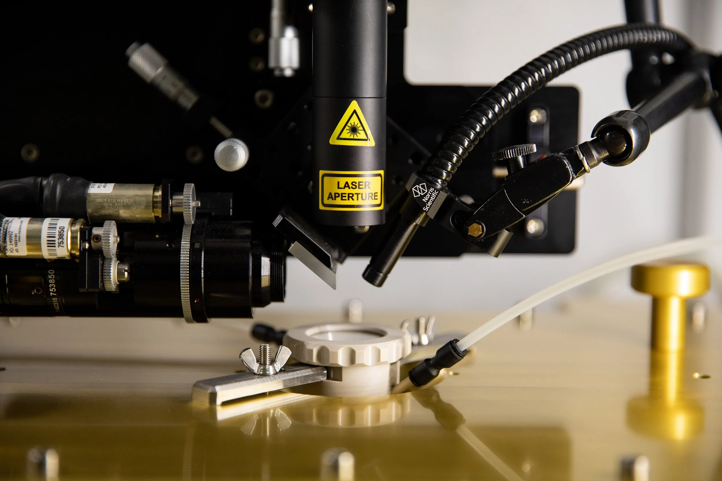 Georgina Luti prepares to run a sample through a sophisticated laser analysis. She took samples from various layers of fossil-bearing flowstones at two caves at the Cradle of Humankind. This will help establish the age of the caves and shed more lig