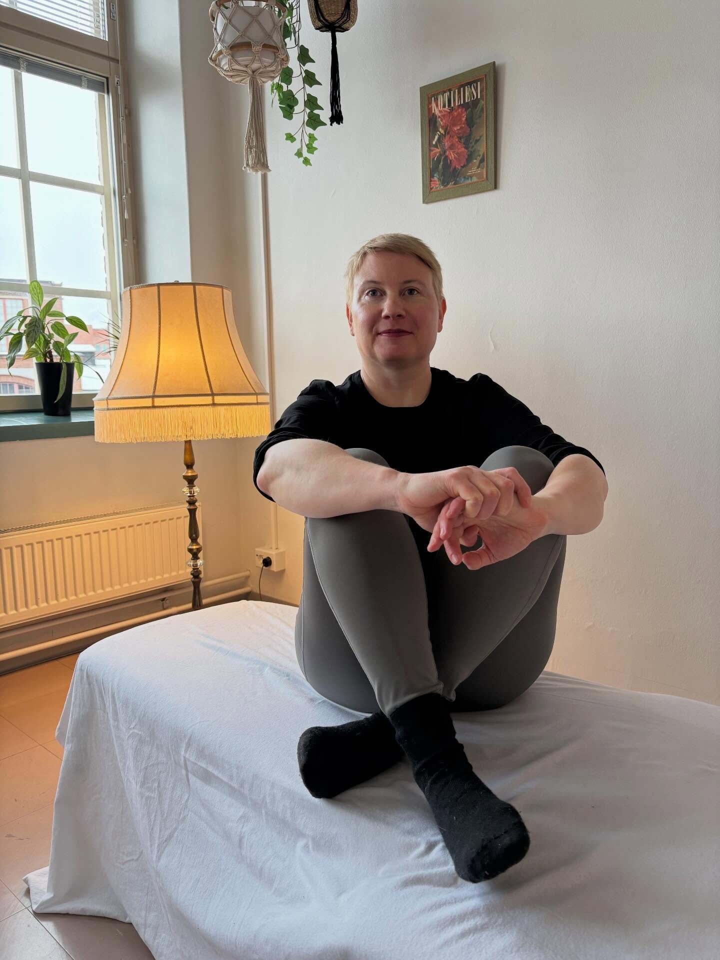 Tarjolla edullisia harjoitushierontoja (klassinen hieronta) muutamille asiakkaille ensi viikosta alkaen Tampereella ja Lemp&auml;&auml;l&auml;ss&auml;. Ajanvaraus tapahtuu s&auml;hk&ouml;postitse.

Suoritan parhaillani Myfaskia-koulutuksen osana koul