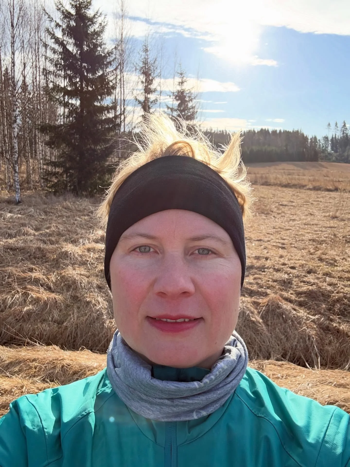 Mik&auml; vapauden tunne! Mun ensimm&auml;inen hierontan&auml;ytt&ouml; on nyt onnistuneesti takana!

Viimeiset puoli vuotta on mennyt aika tiiviisti opintojen parissa; sosiaalinen el&auml;m&auml; on ollut minimiss&auml;, kun olen opetellut lihaksia 