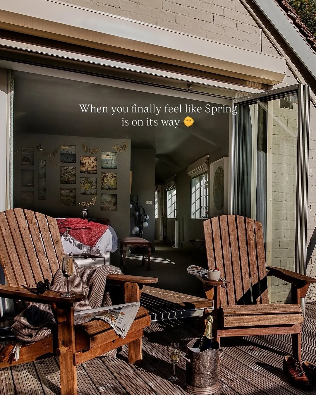 Time to open the balcony doors, sit back, relax and take in the views from the master suite at @dinhamweirhouse as Spring is finally on its way 🌞 🍃 🦢 🏰 

Book your group stay, family gathering or special occasion here with us today 📆 contact us 