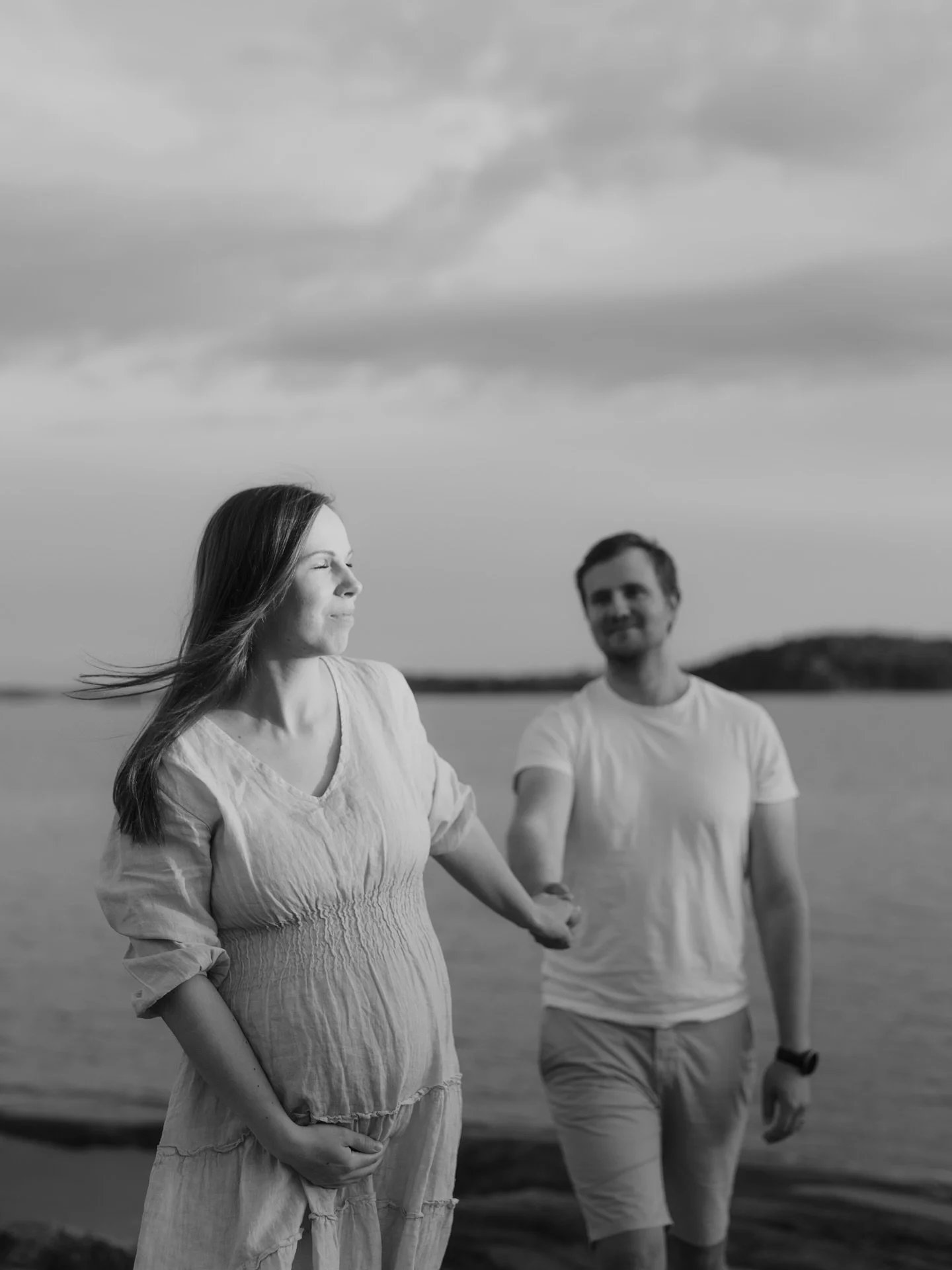 Sinua odotetaan jo niin kovin, pikkuinen. 👶🏼

Raskausaika on t&auml;ynn&auml; suuria tunteita, odotusta ja hetki&auml;, jotka vilahtavat ohi nopeammin kuin uskoisi. Moni &auml;iti toteaa my&ouml;hemmin, kuinka ihanaa olisi ollut pys&auml;hty&auml; 