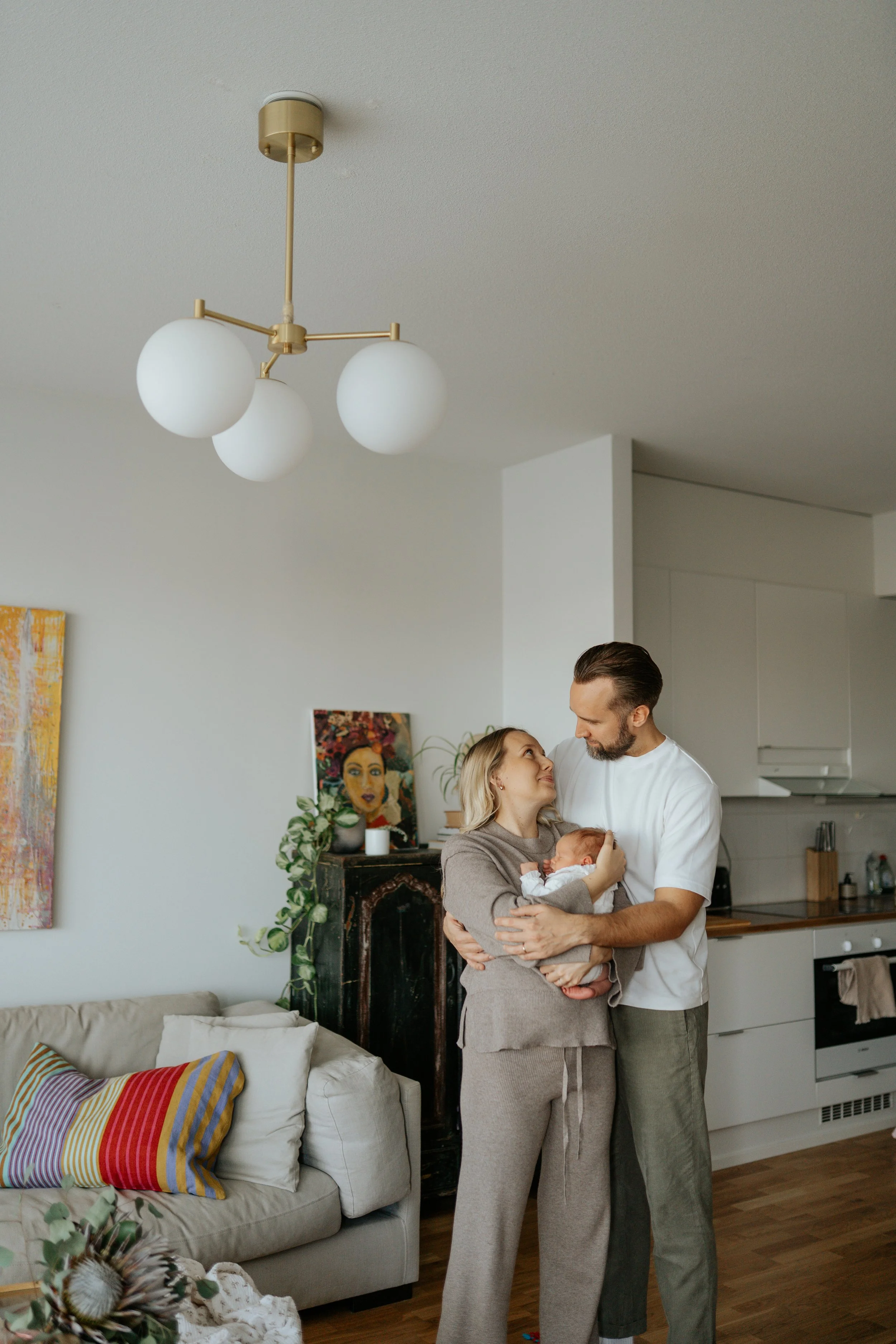 Perhekuvaus kotona Turussa.