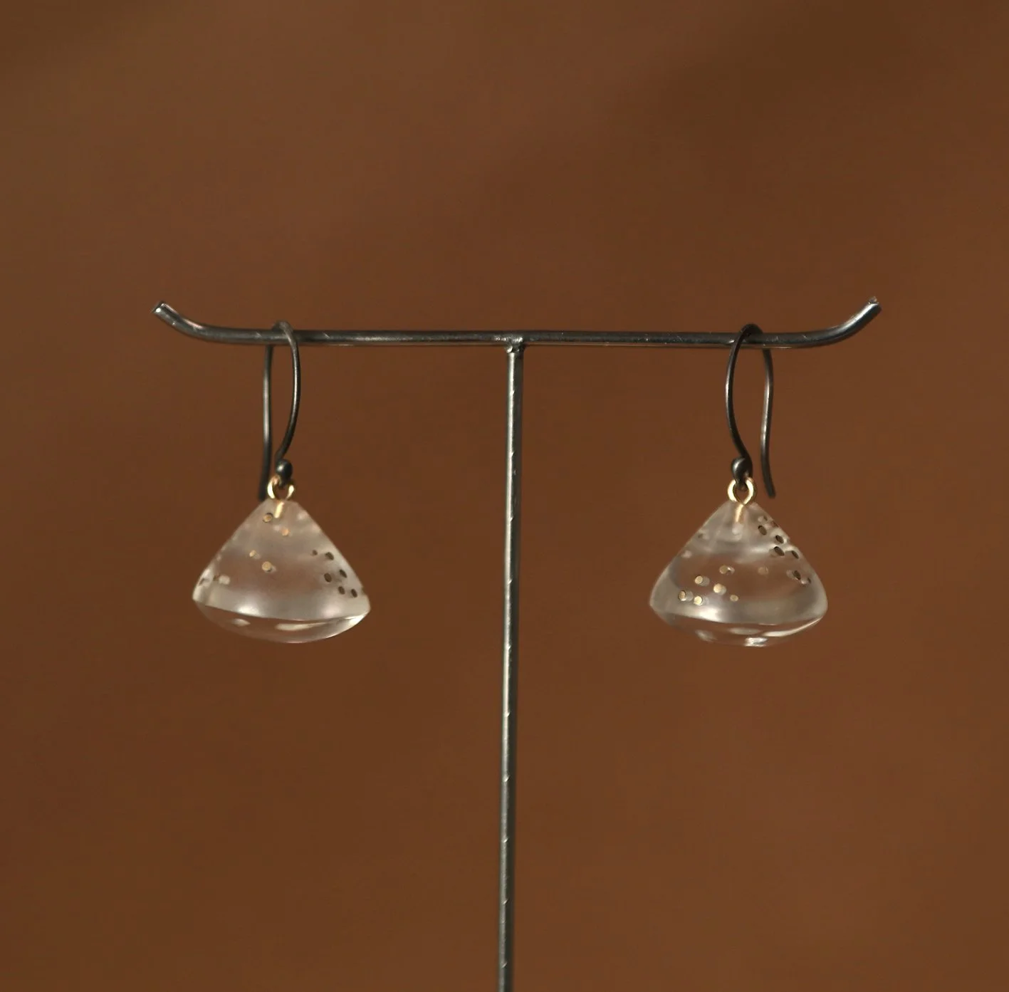 jelly drops solo silver stand.jpg