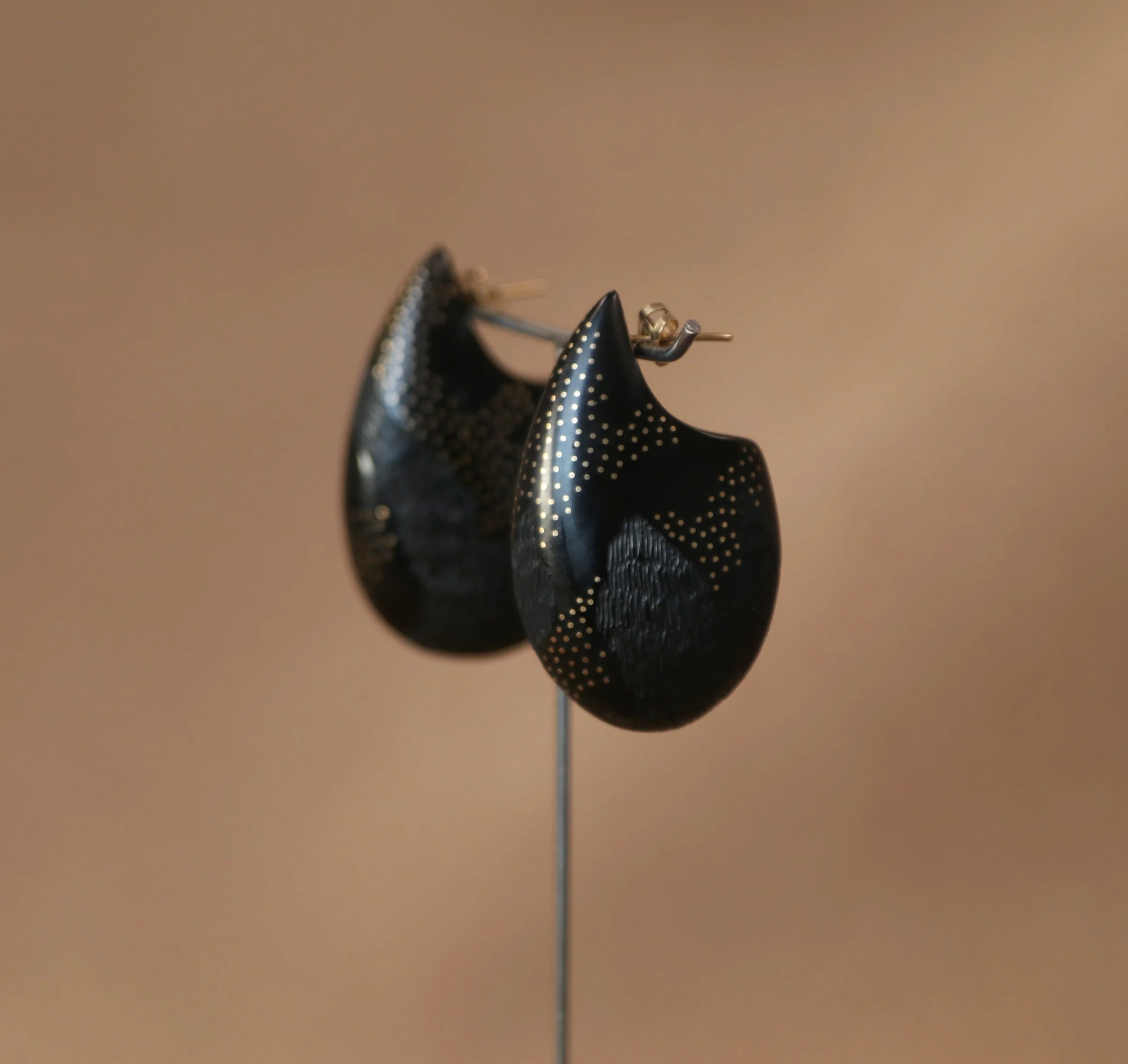 black suss hoops side.jpg