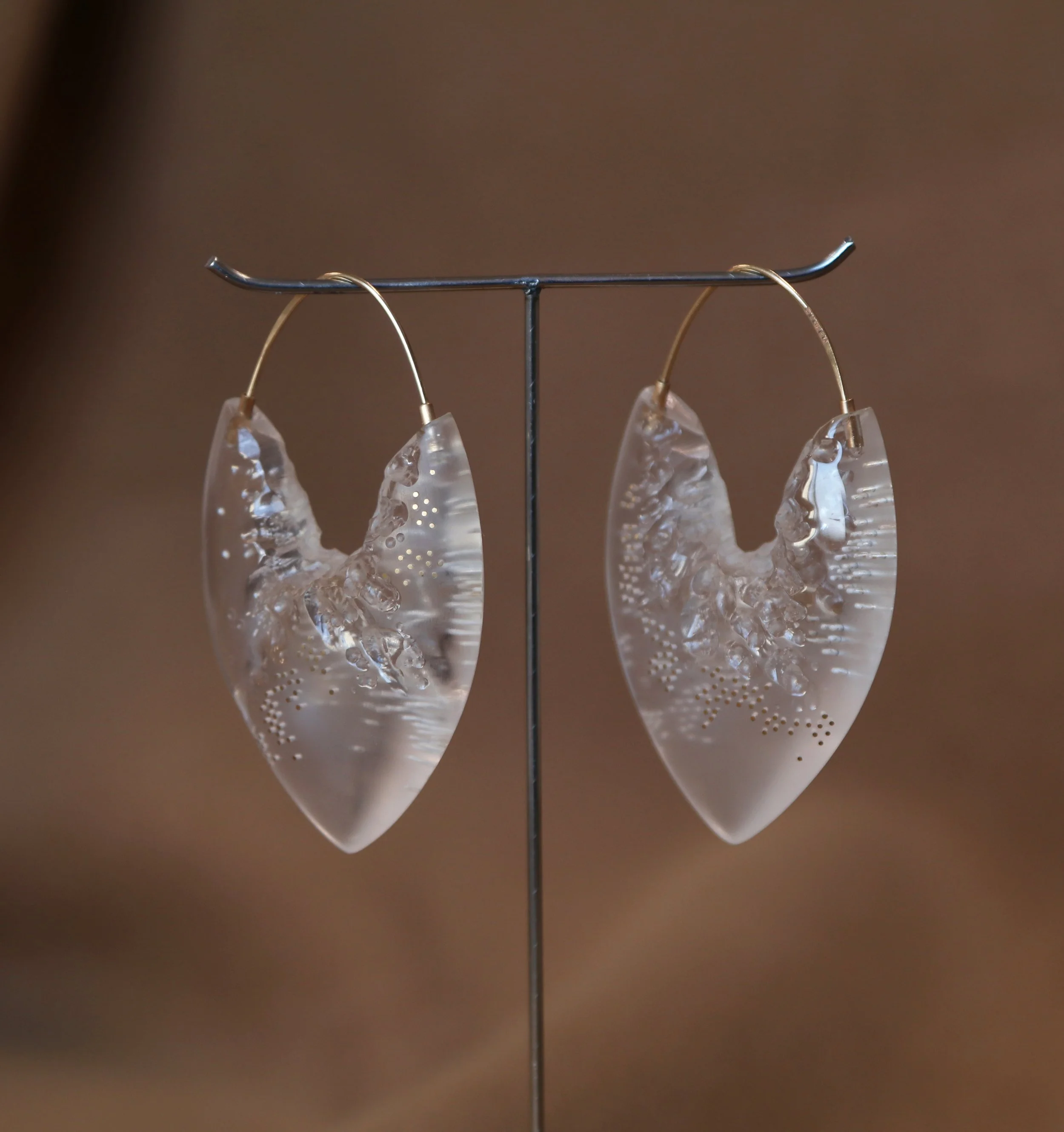 long hoops gold .jpg