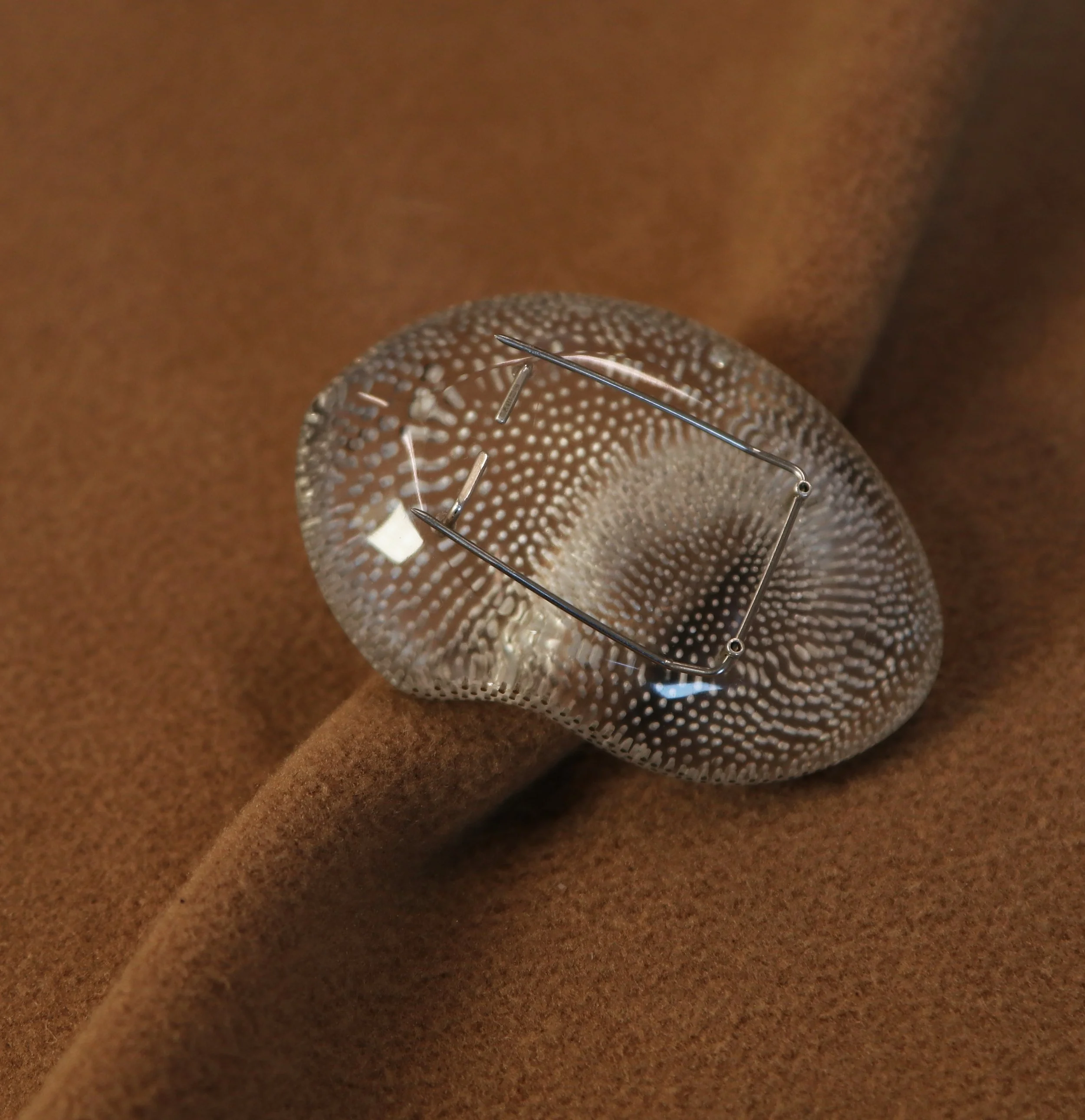 chroma brooch 5.jpg