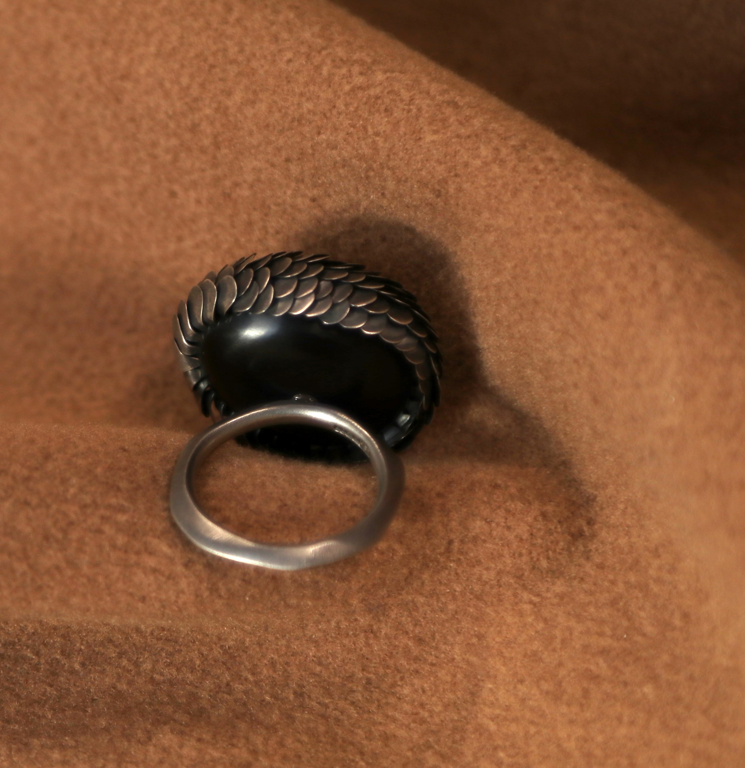 amaru ring reverse.jpg