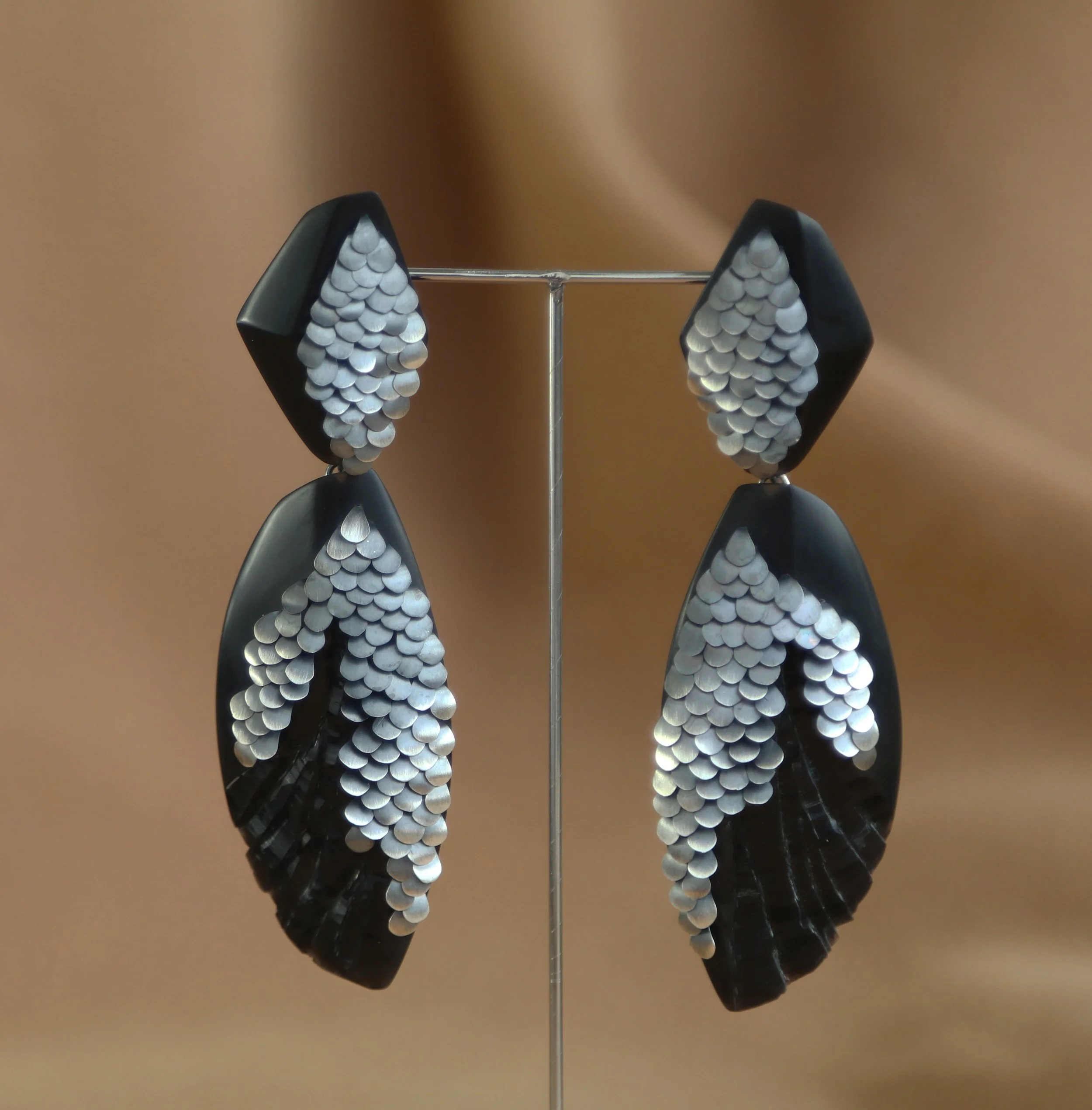 dbl murm black siler.jpg