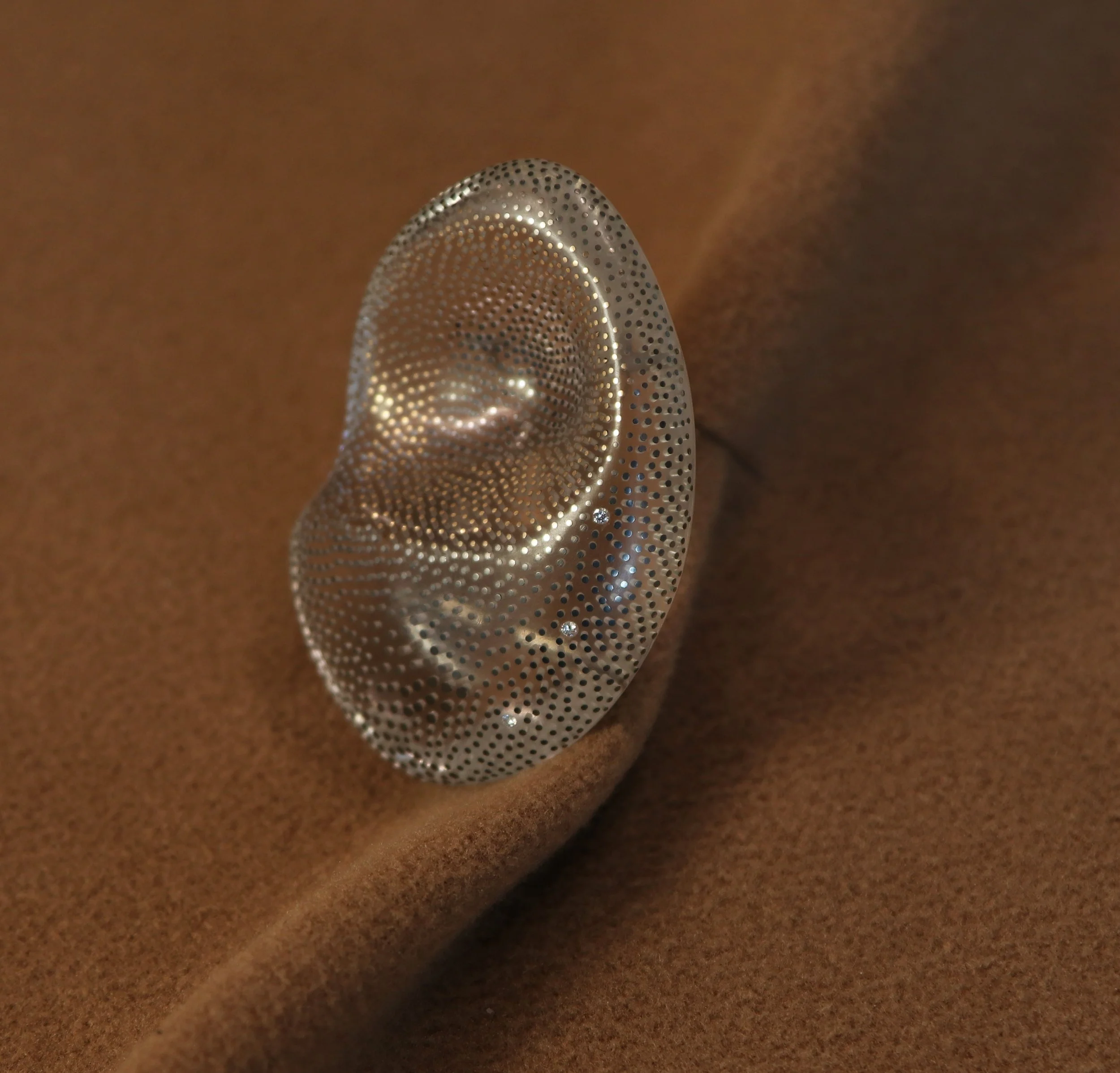 chroma brooch 3.jpg