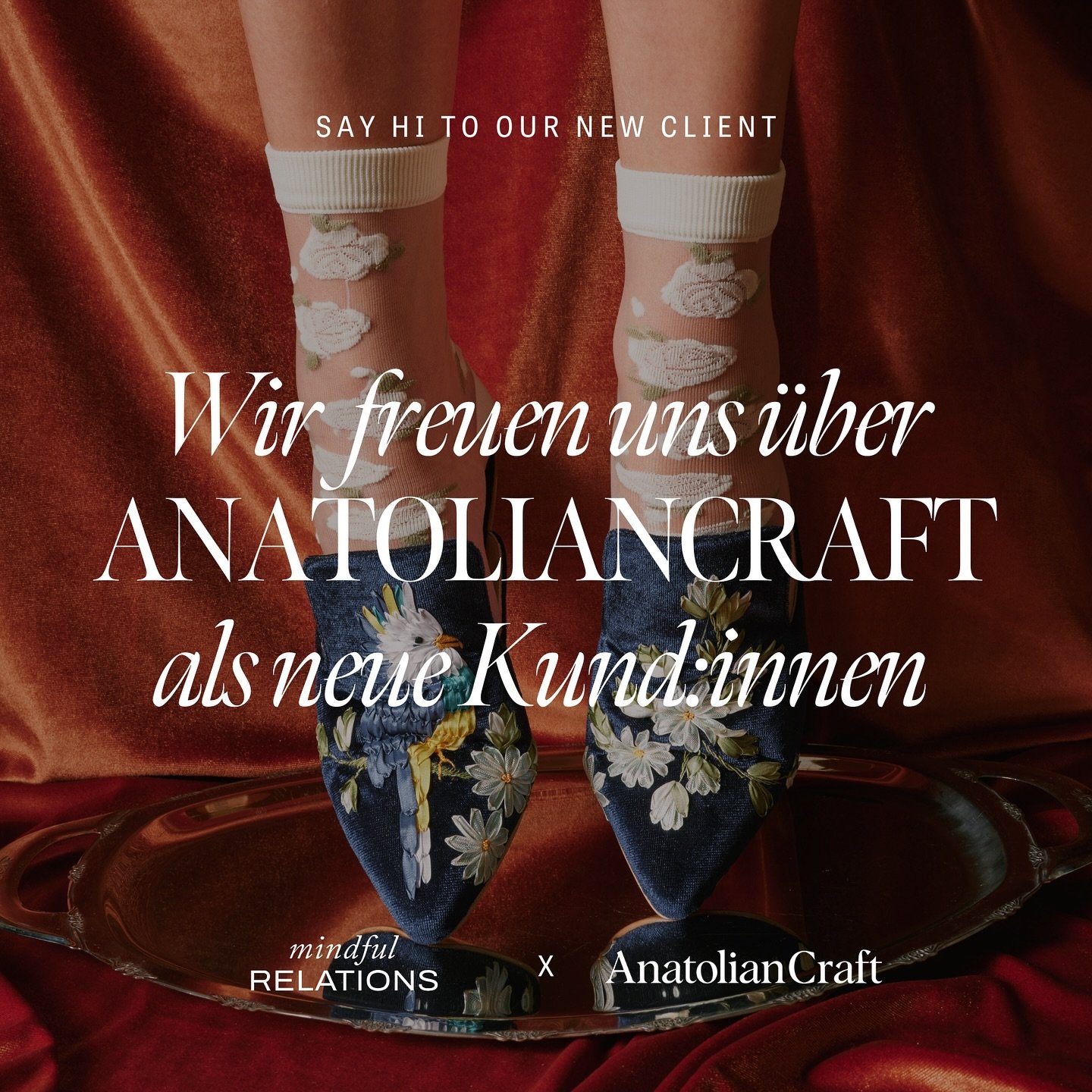 NEW CLIENT 🪩 Wir freuen uns riesig, @anatoliancraft als neue PR Kund:innen zu begr&uuml;&szlig;en! Seit November d&uuml;rfen wir das New Luxury Label mit Mediensichtbarkeit unterst&uuml;tzen. 

Unter dem Credo &bdquo;Embroidered Stories&ldquo; kreie