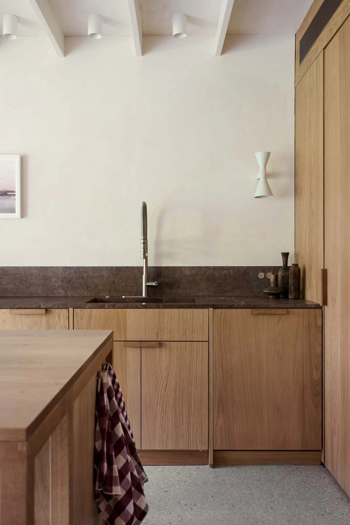 41Kitchen-cat62442.jpg