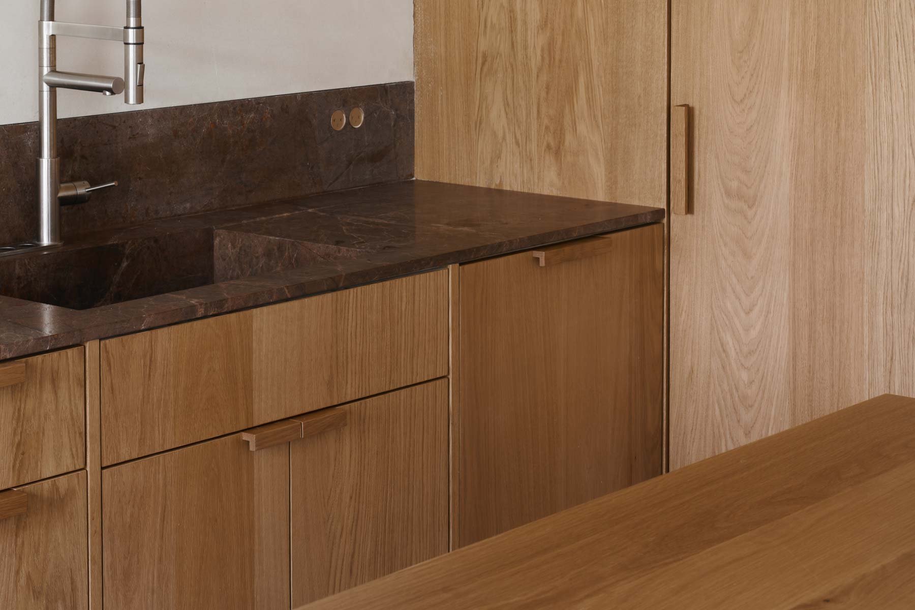 28Kitchen-cat62375.jpg